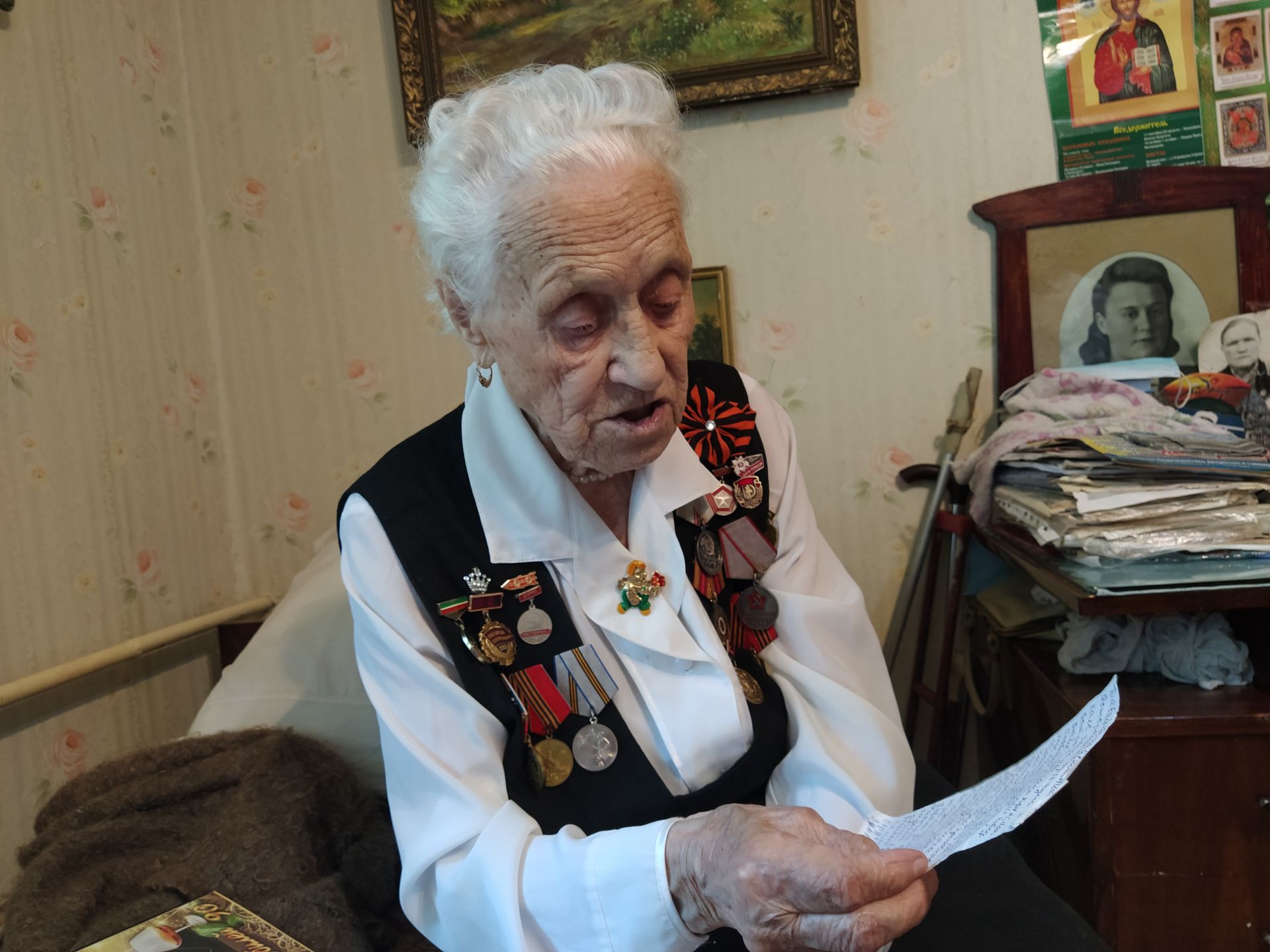 В Чистополе труженица тыла Вера Корнева отметила 95-летний юбилей