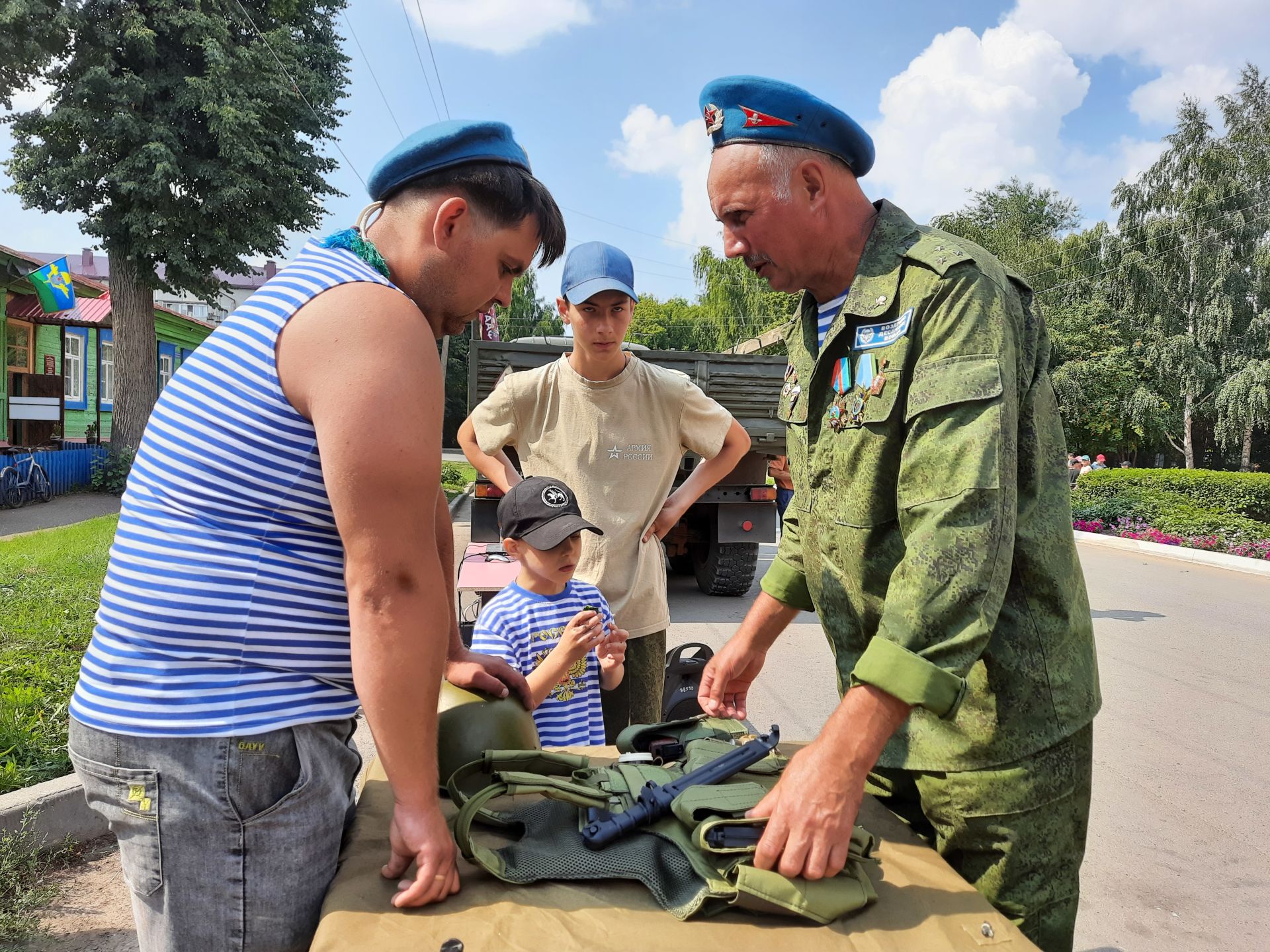 За ВДВ: чистопольские десантники отмечают свой праздник