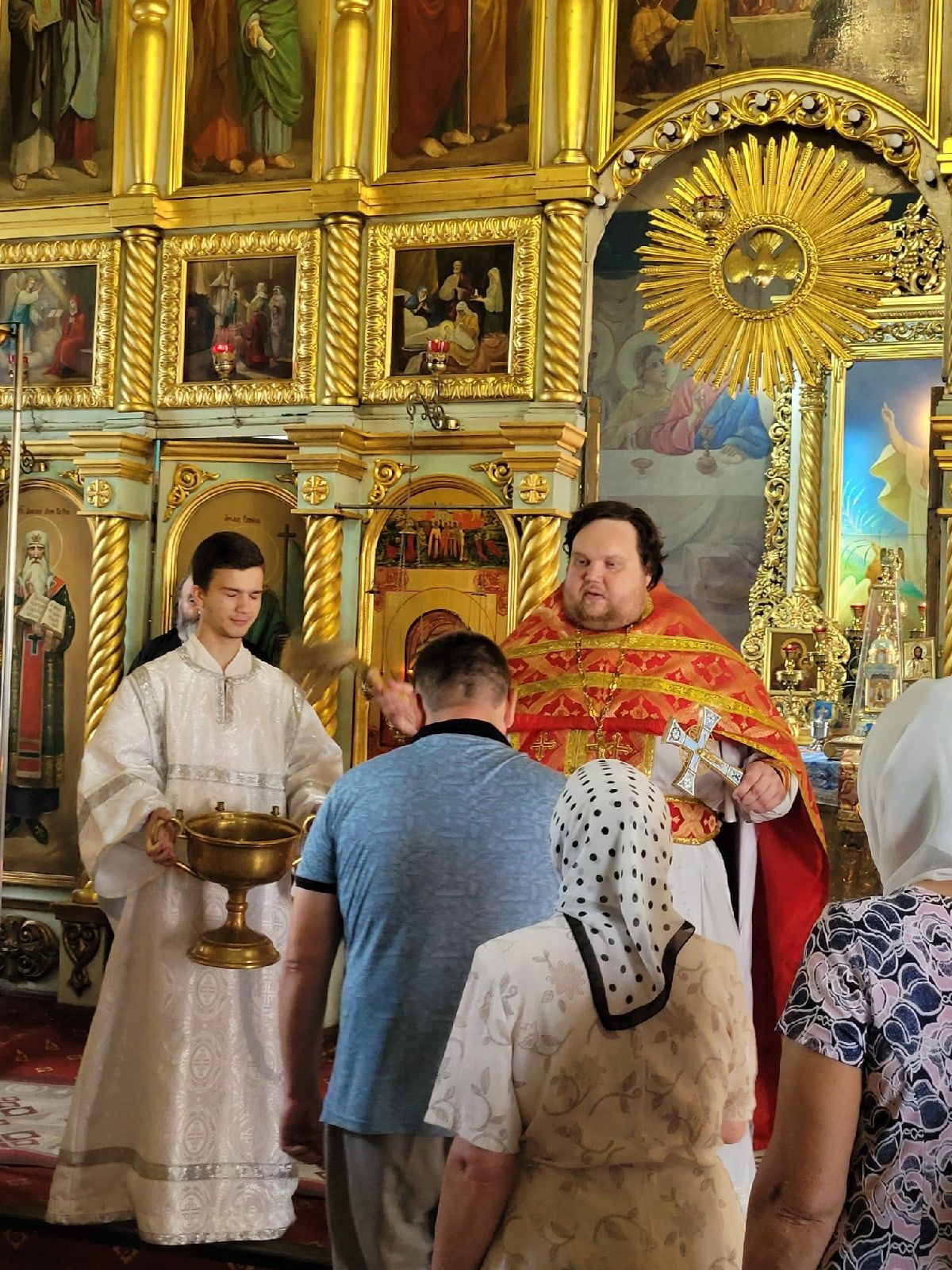 В храме Казанской иконы Божией Матери состоялась праздничная Божественная литургия