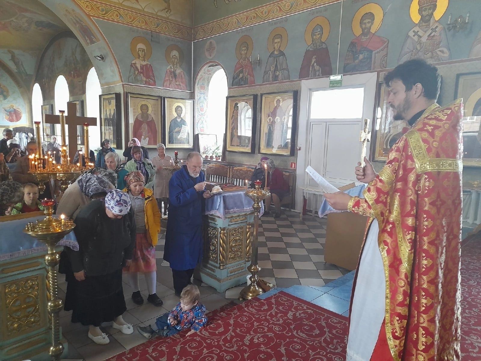 В Чистопольском благочинии прошла Божественная Литургия