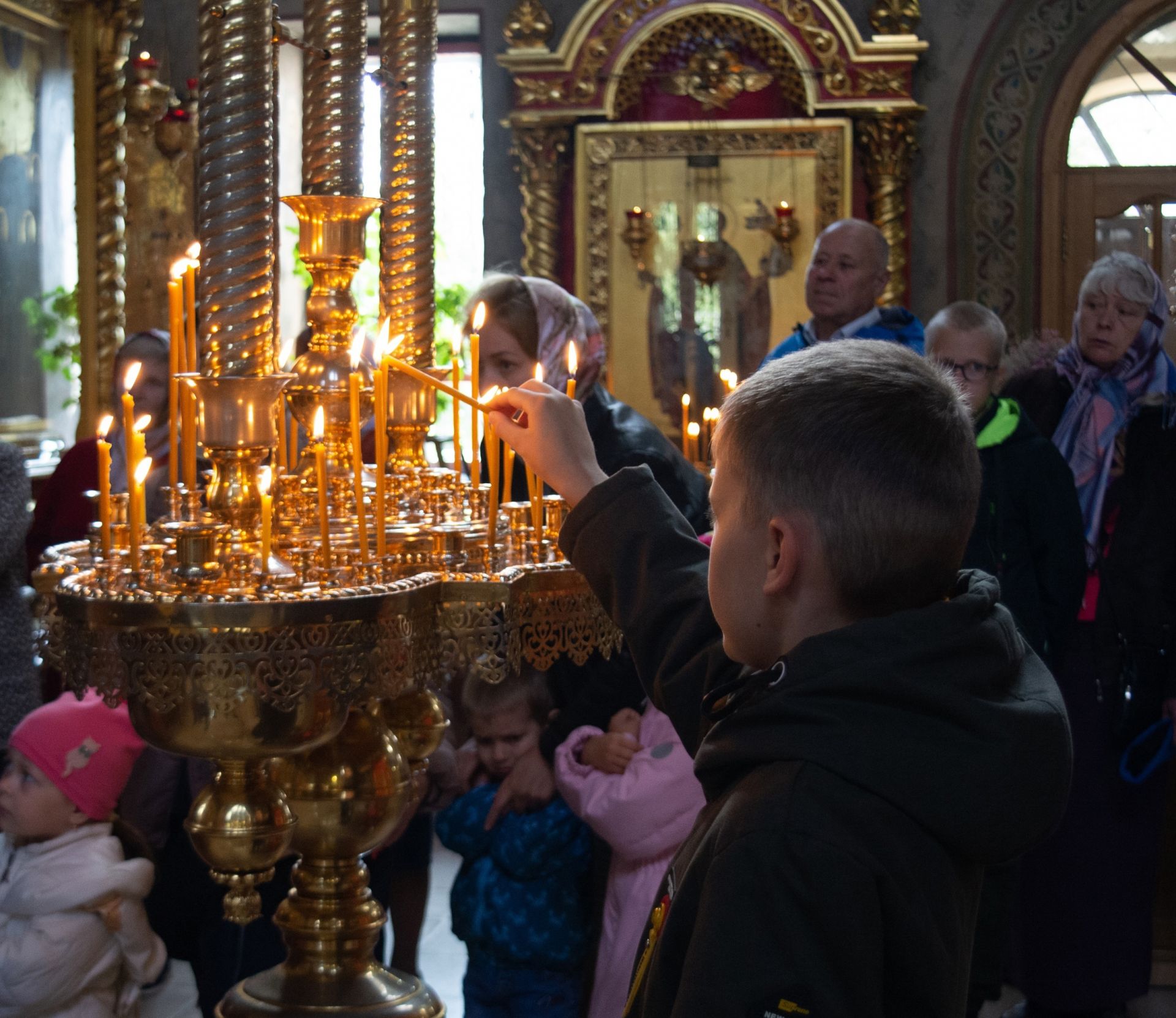 В чистопольских храмах прошли молебны о страждущих недугом винопития и наркомании