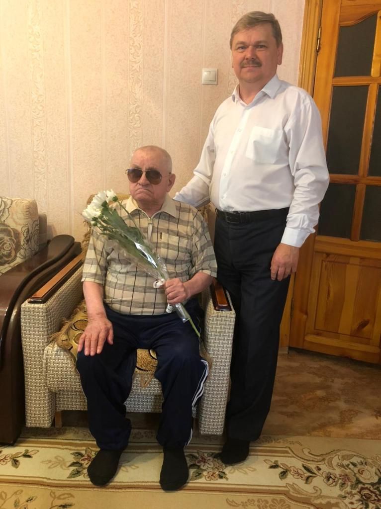 Юбилей 90 лет отметил труженик тыла Петр Кондрашин