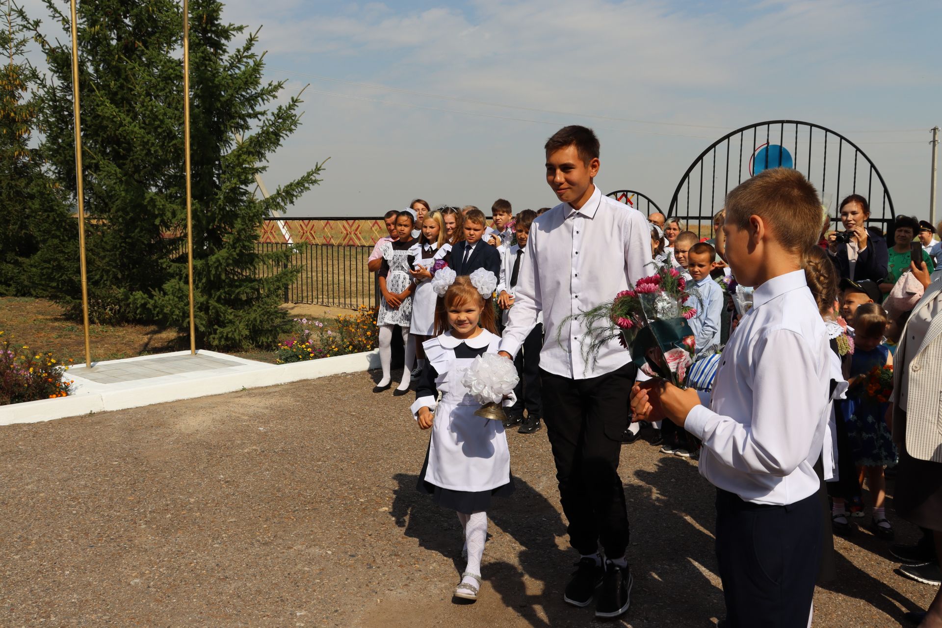 В двух школах Чистопольского района открылись образовательные центры «Точка роста»