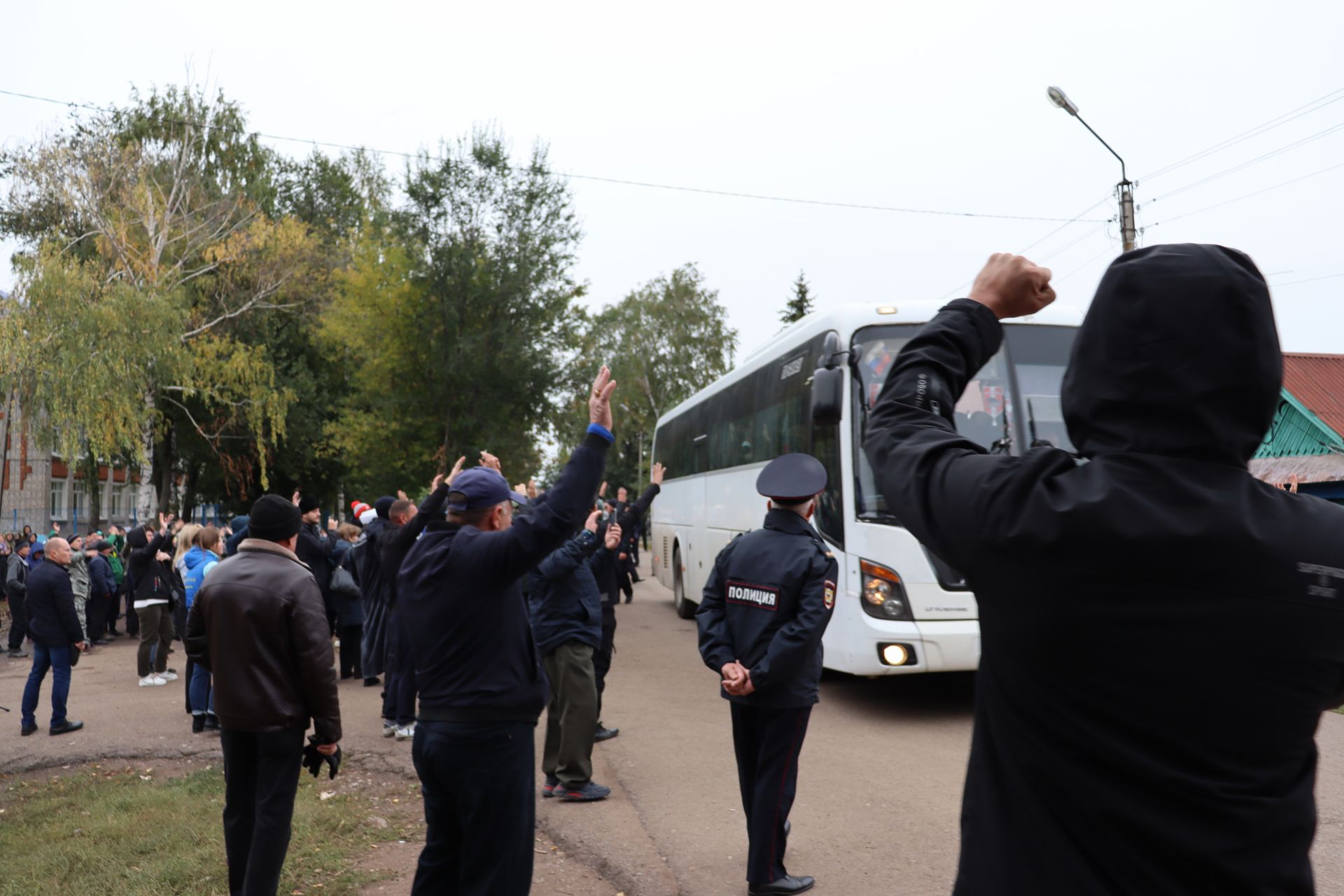 «Кто, если не мы!»: в Чистополе состоялась первая отправка мобилизованных граждан