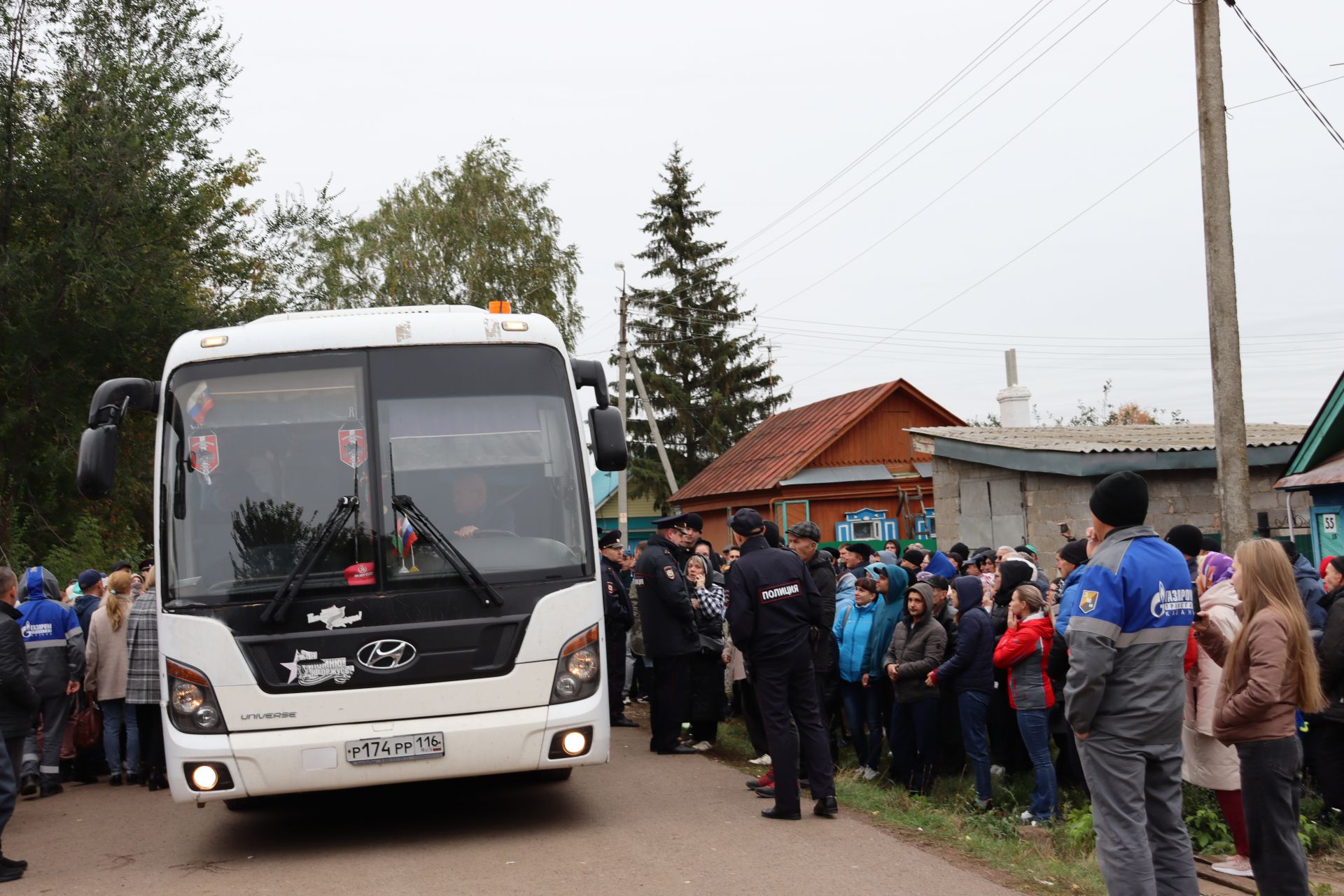 «Кто, если не мы!»: в Чистополе состоялась первая отправка мобилизованных граждан