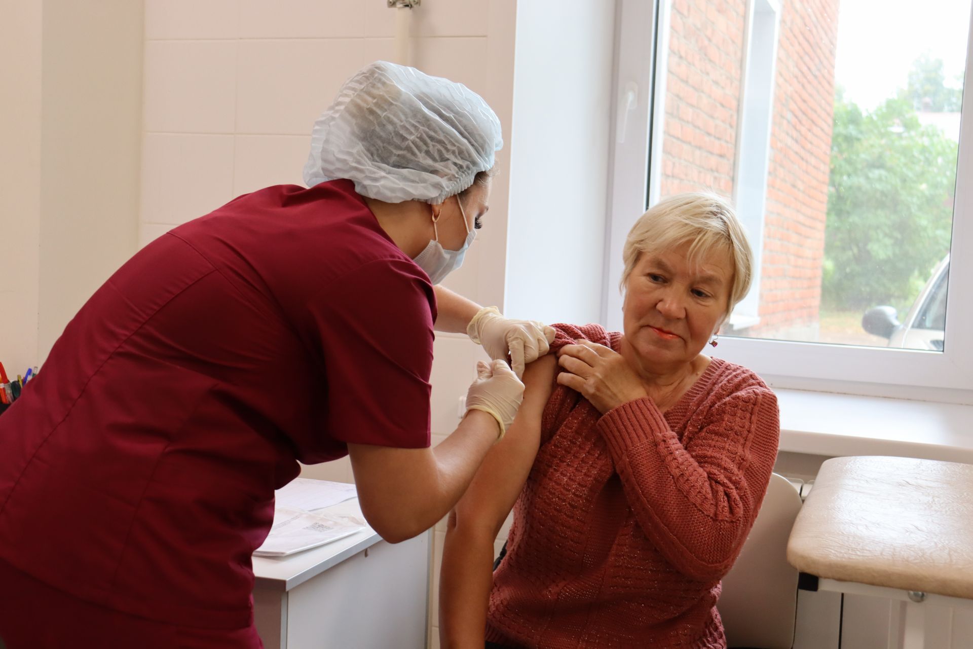 В Чистополе начали применять назальную вакцину