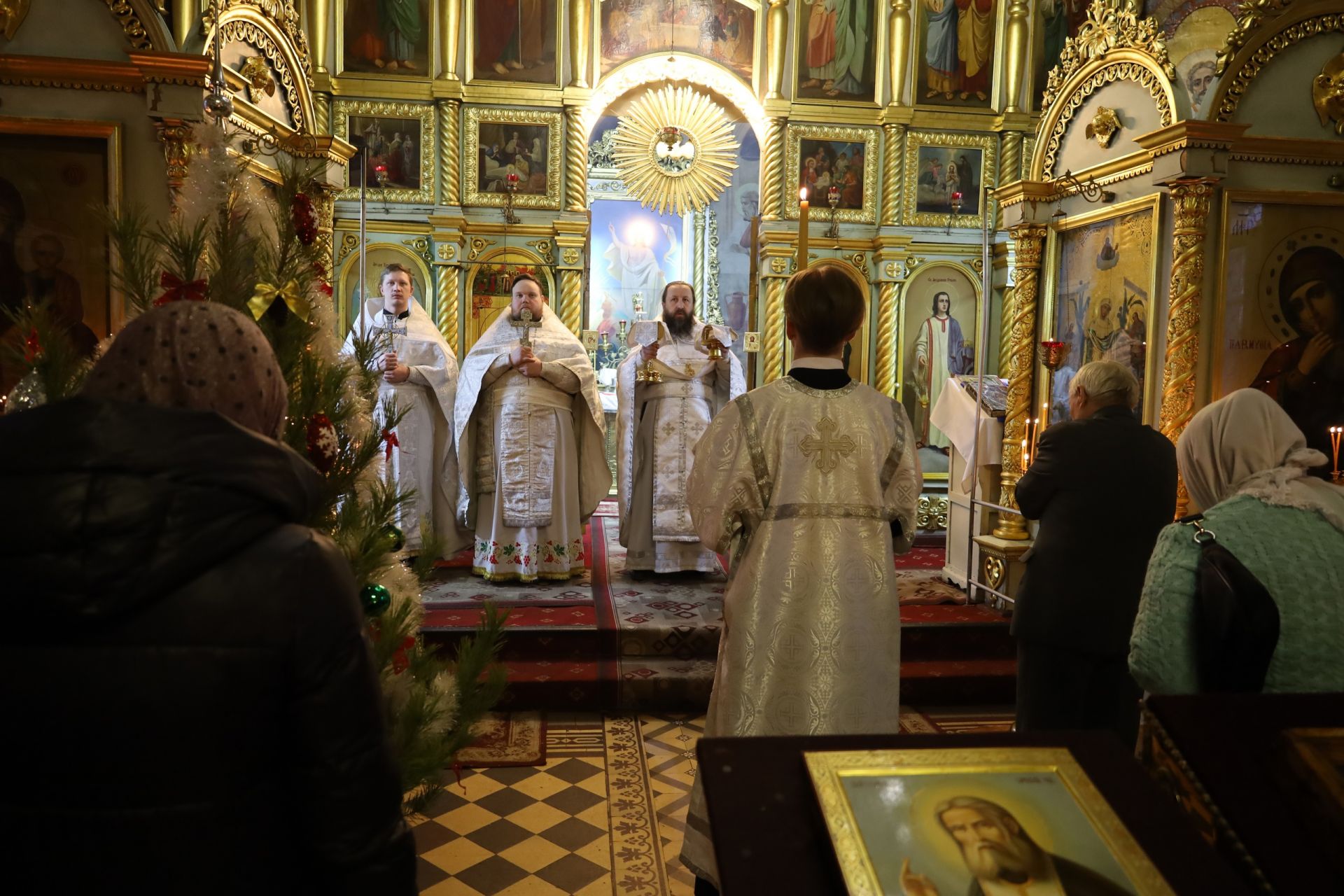 В чистопольском храме прошла Божественная литургия