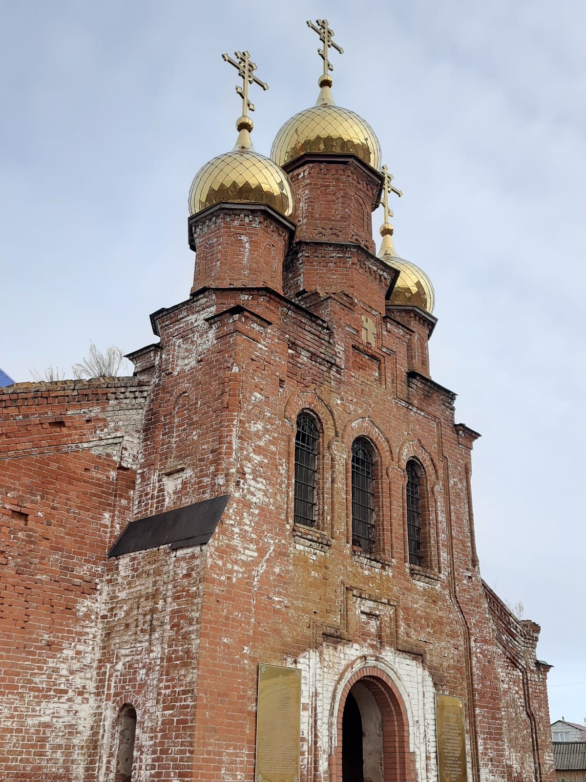 В старейшем храме Закамья прошло праздничное богослужение, обсудили ход восстановительных работ