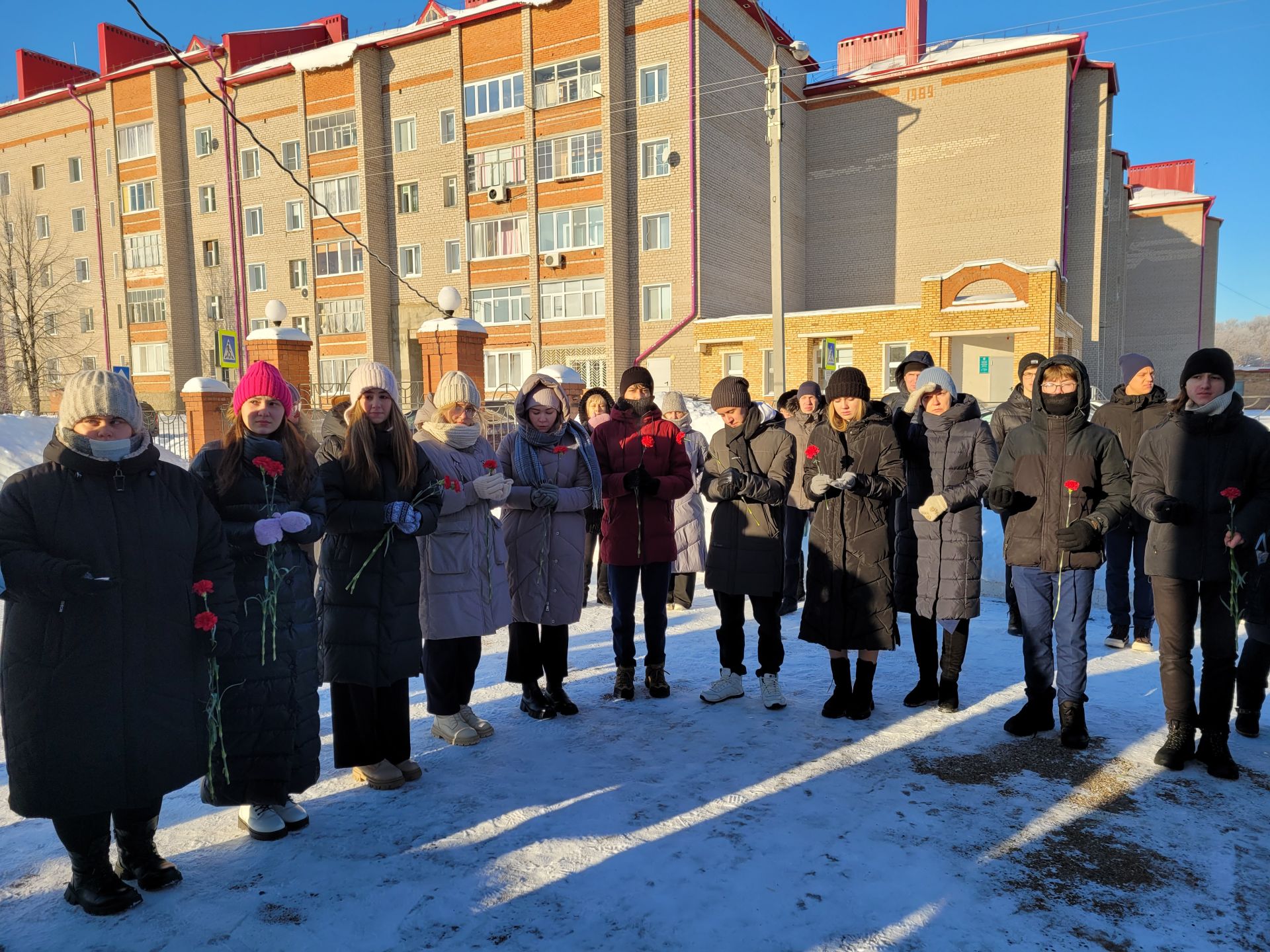 В Чистополе открыли мемориальную доску бойцу, погибшему в зоне СВО