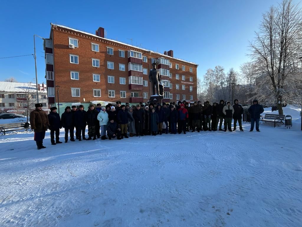 В Чистополе прошли мероприятия, приуроченные к Дню Героев Отечества