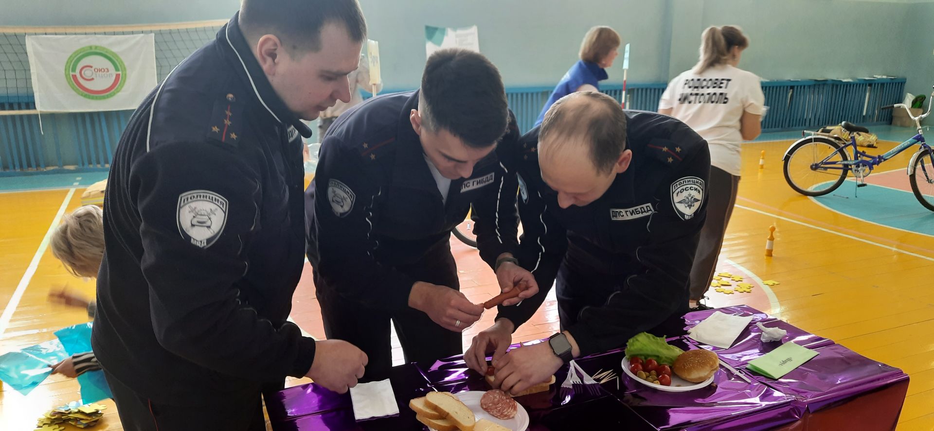 В Чистополе состоялось праздничное состязание «Всегда в строю!» (фоторепортаж)