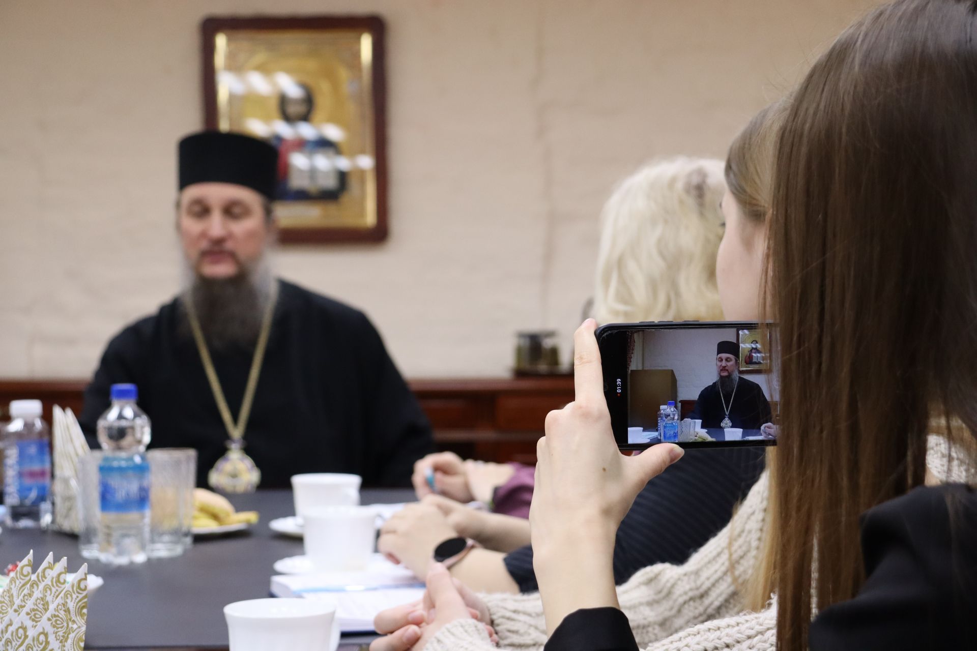 Епископ Пахомий провел пресс-конференцию с корреспондентами и руководством «Чистополь-информ»