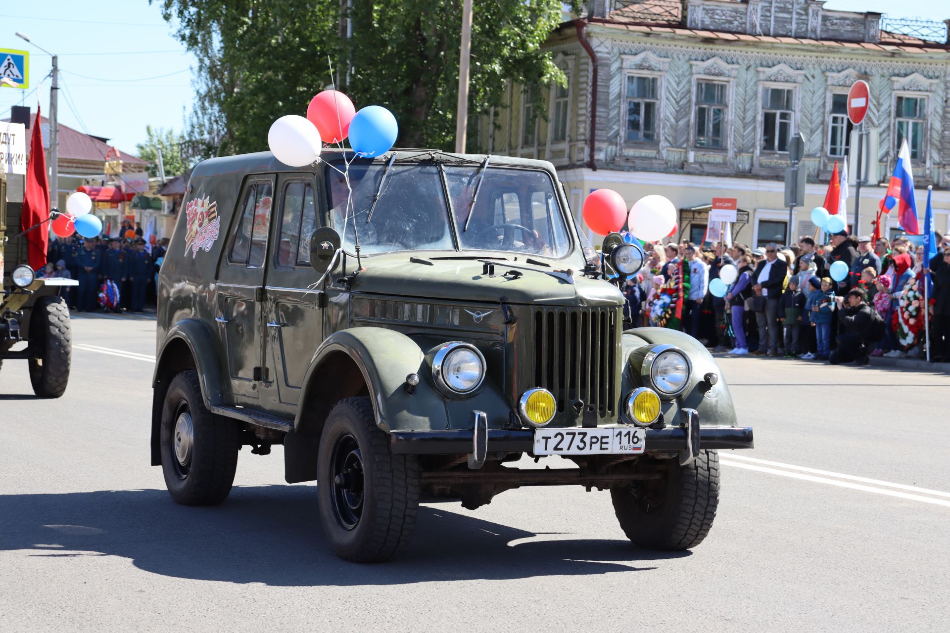 В Чистополе на центральной площади прошел парад Победы