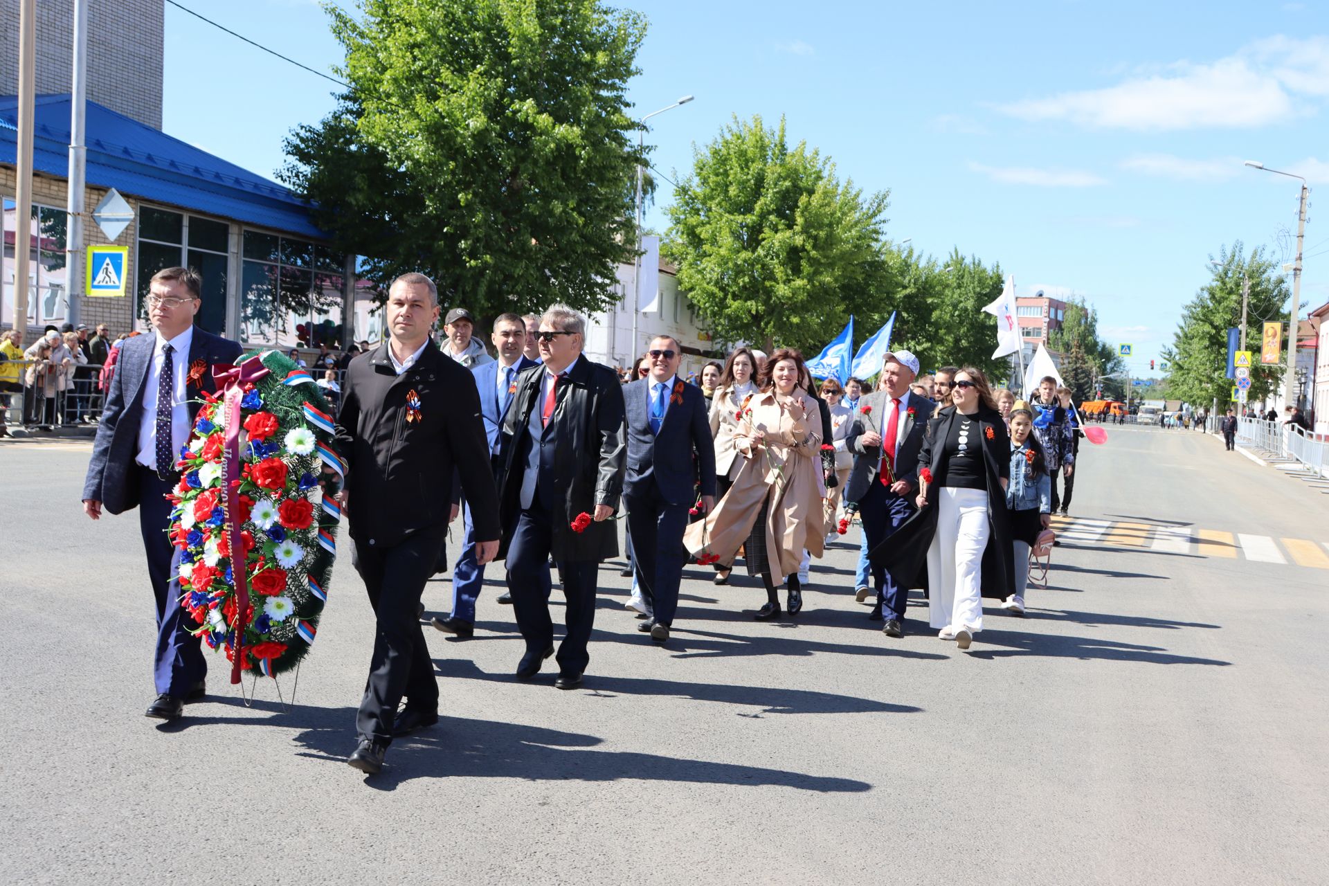 В Чистополе на центральной площади прошел парад Победы