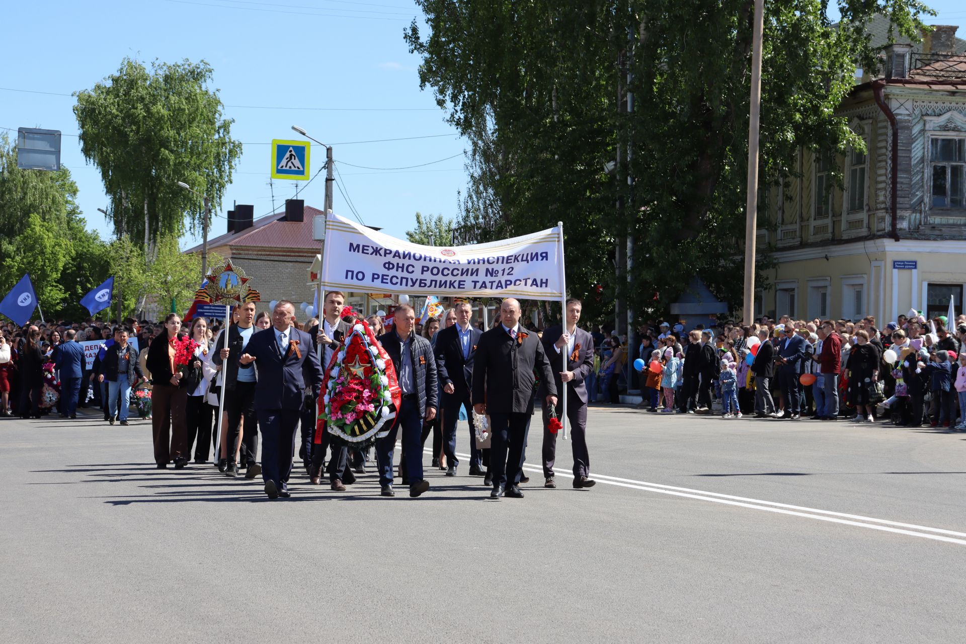 В Чистополе на центральной площади прошел парад Победы