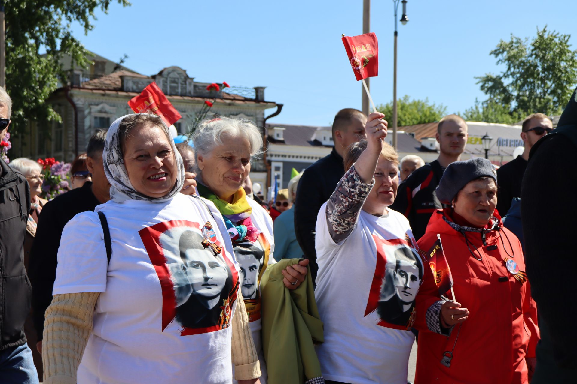 В Чистополе на центральной площади прошел парад Победы