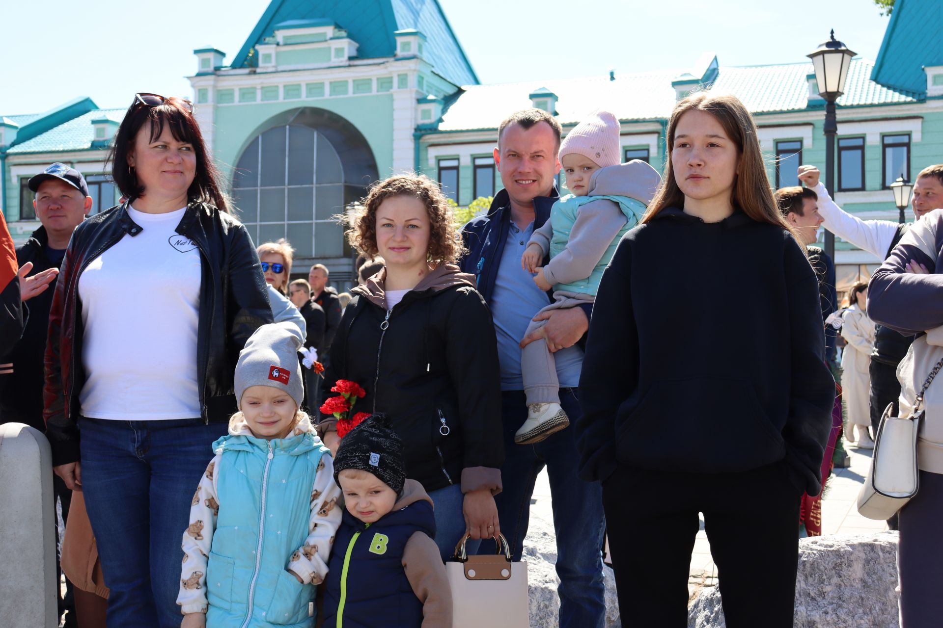 В Чистополе на центральной площади прошел парад Победы