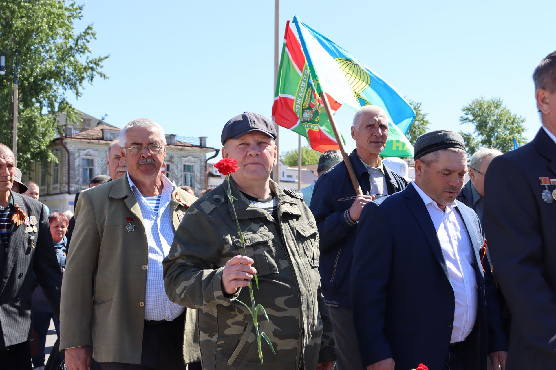 В Чистополе на центральной площади прошел парад Победы