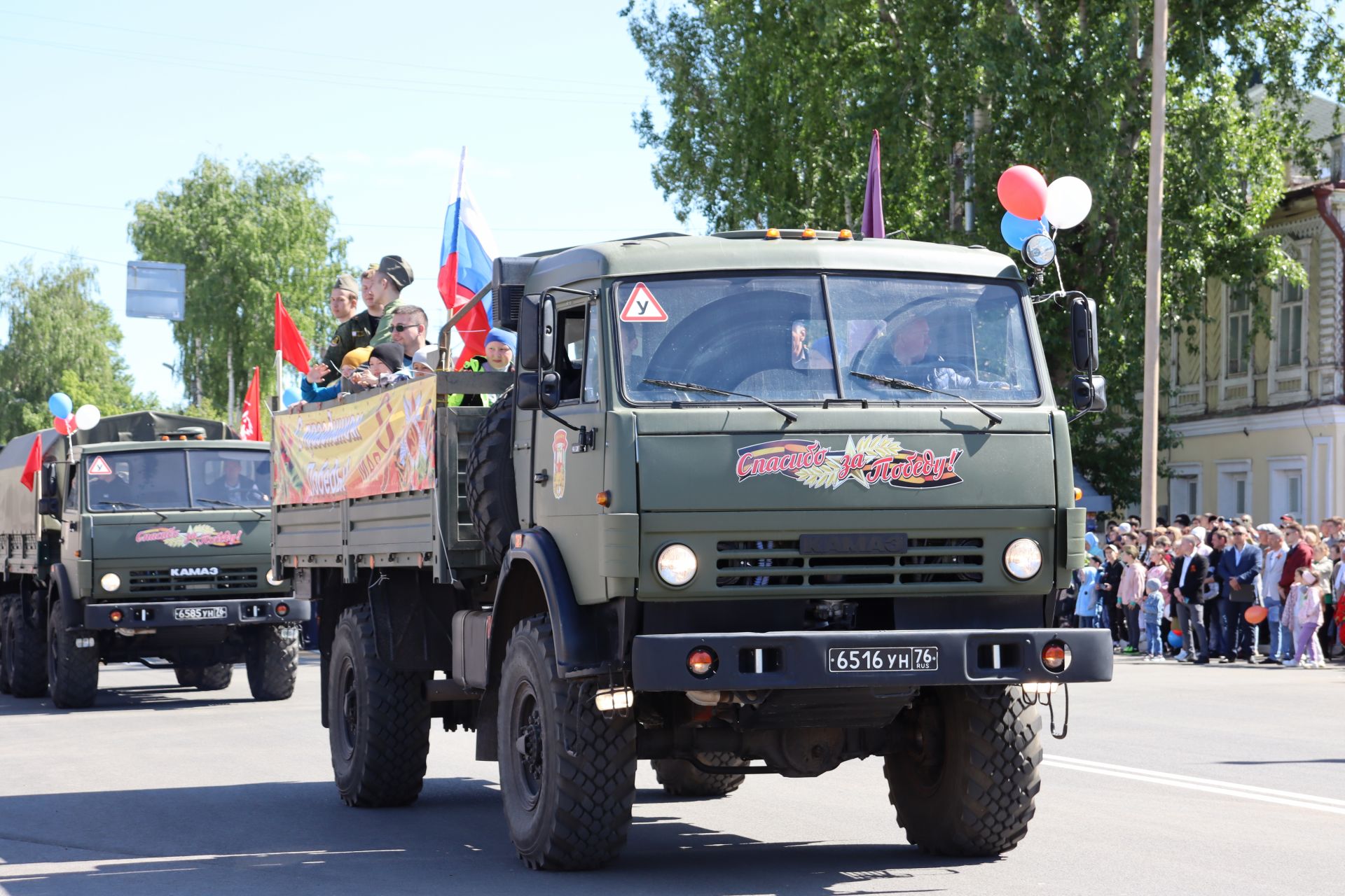 В Чистополе на центральной площади прошел парад Победы