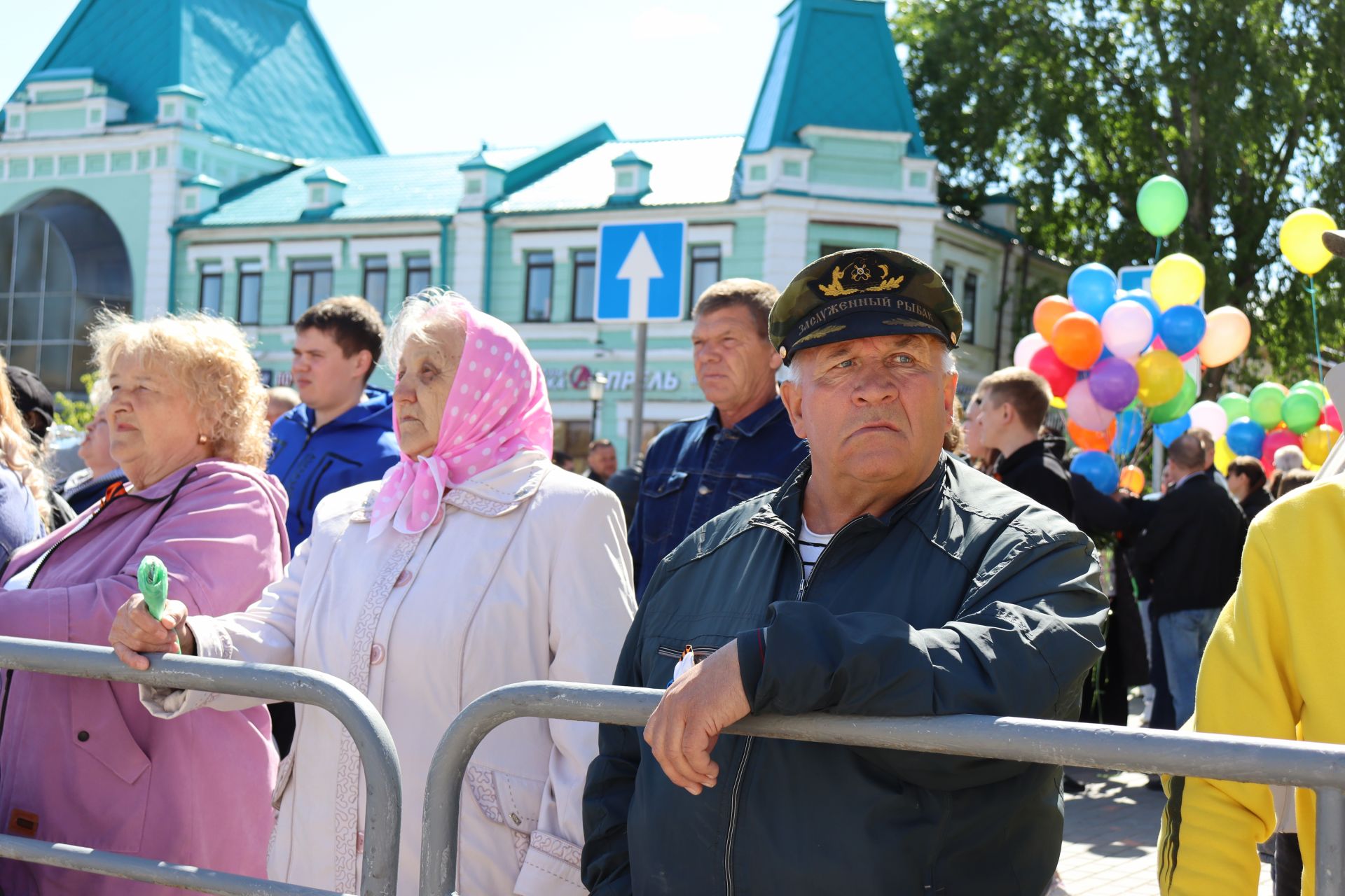 В Чистополе на центральной площади прошел парад Победы