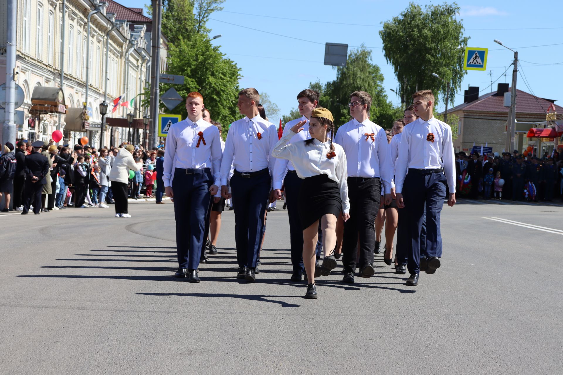 В Чистополе на центральной площади прошел парад Победы