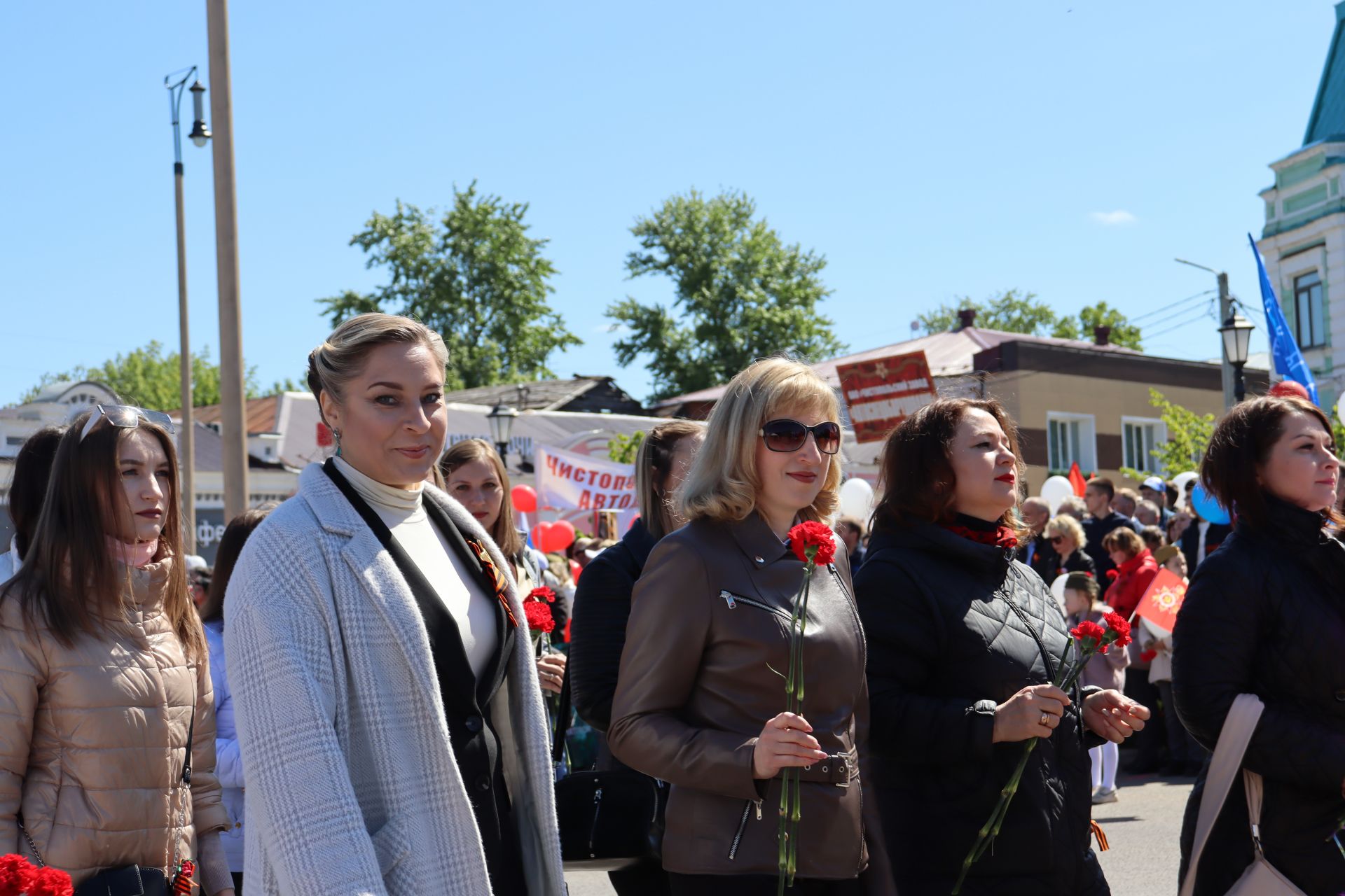 В Чистополе на центральной площади прошел парад Победы