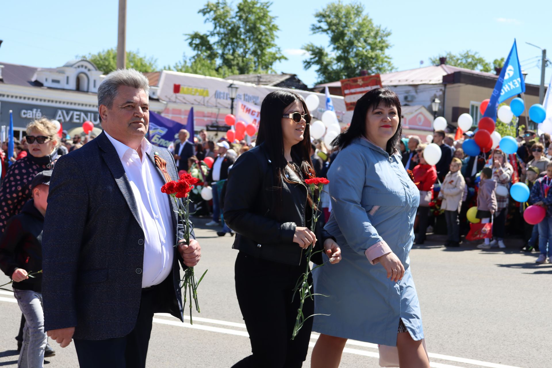 В Чистополе на центральной площади прошел парад Победы