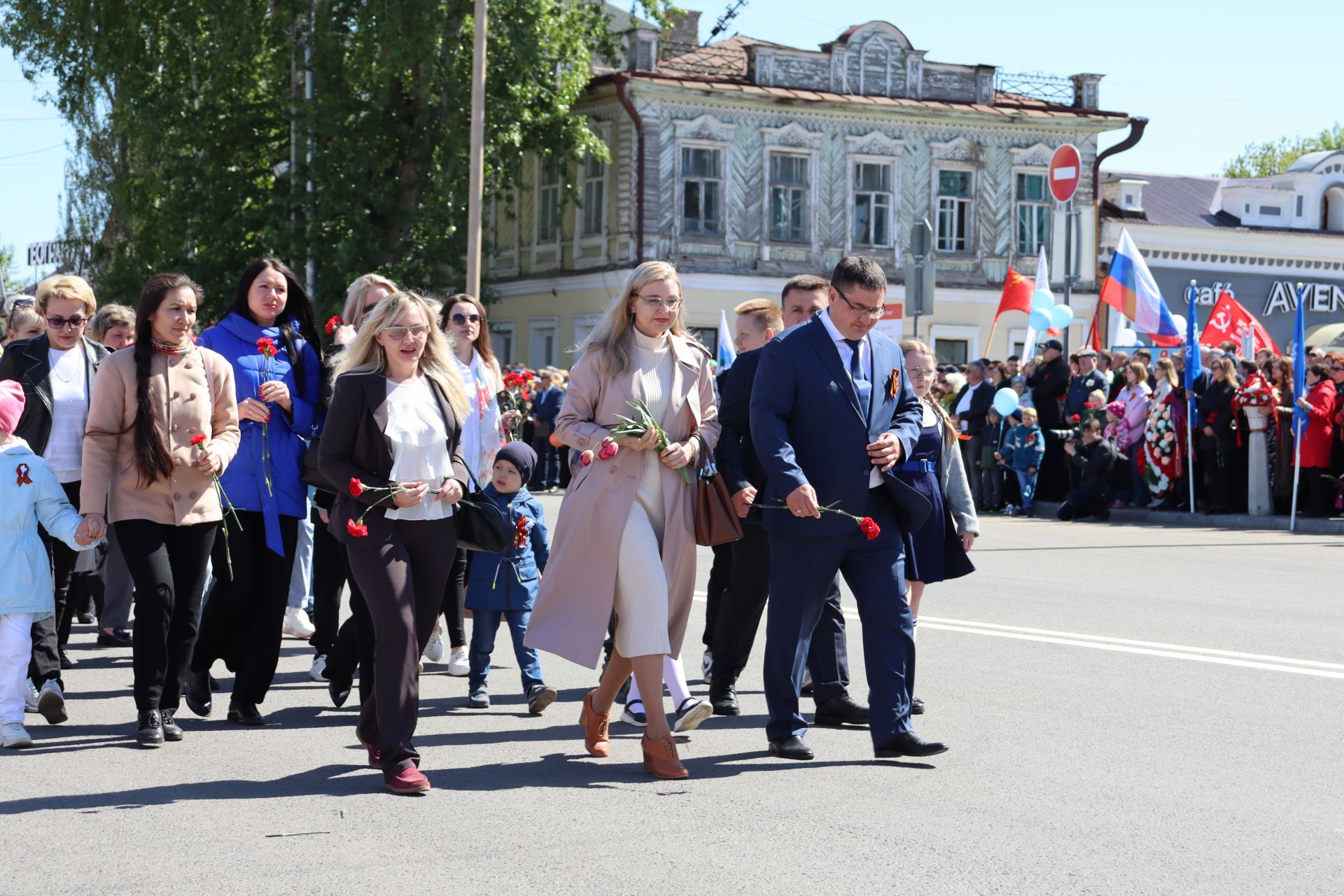 В Чистополе на центральной площади прошел парад Победы