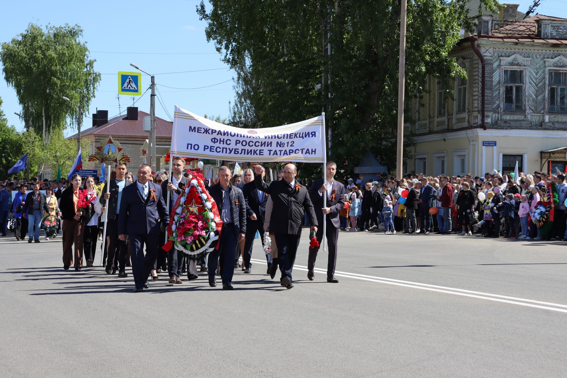 В Чистополе на центральной площади прошел парад Победы