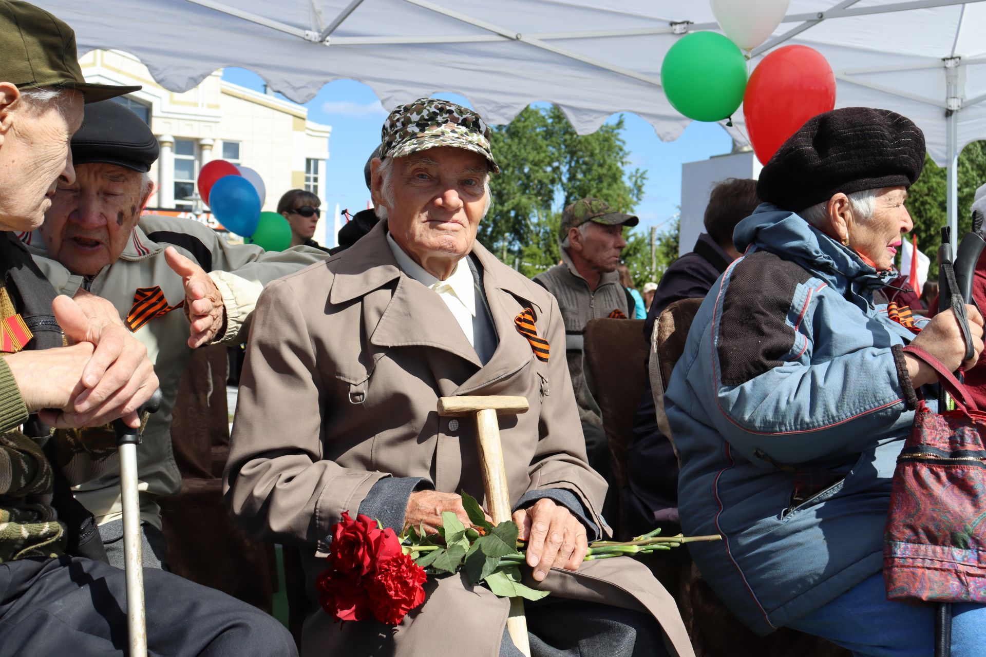 В Чистополе на центральной площади прошел парад Победы