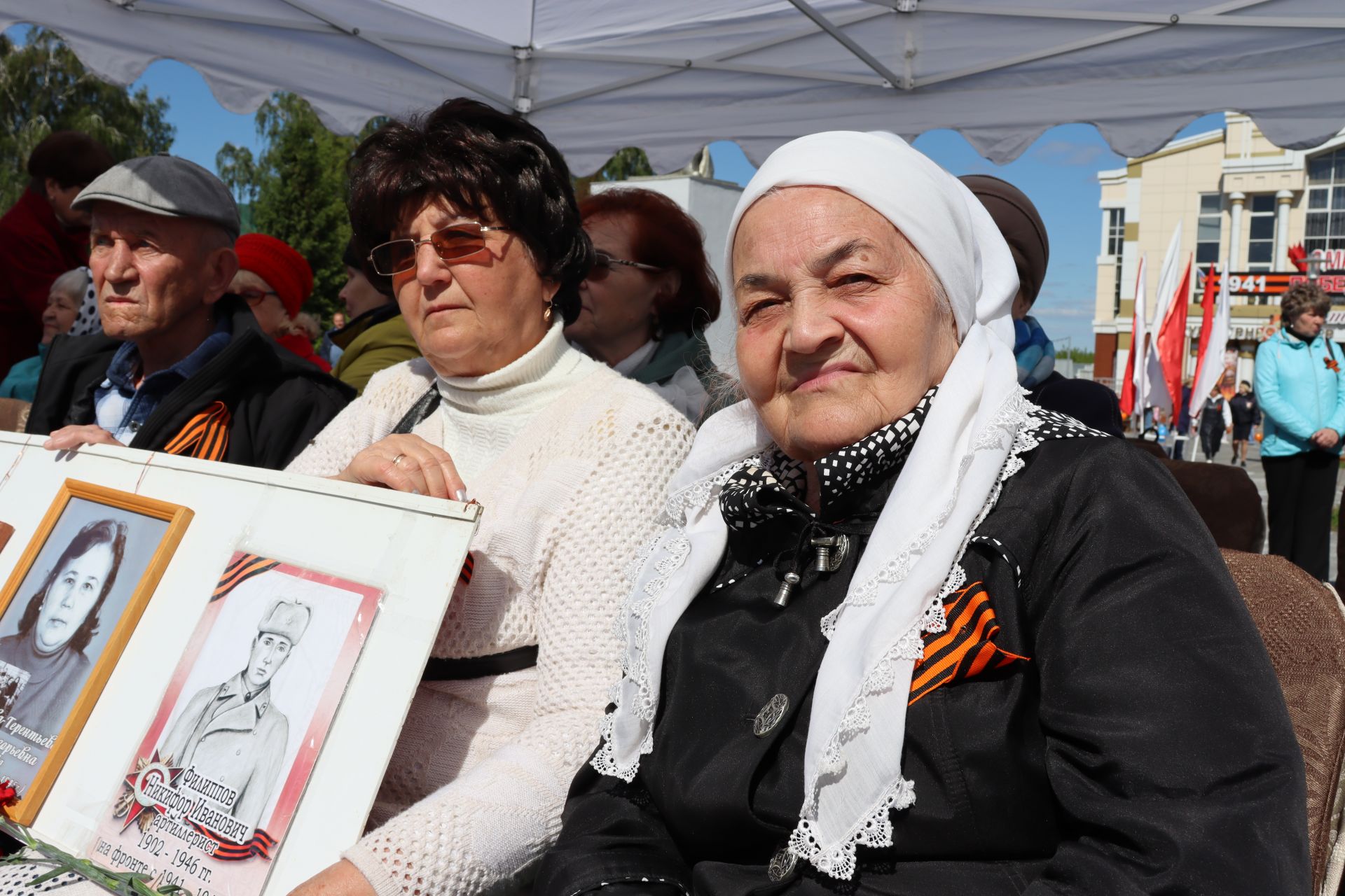 В Чистополе на центральной площади прошел парад Победы