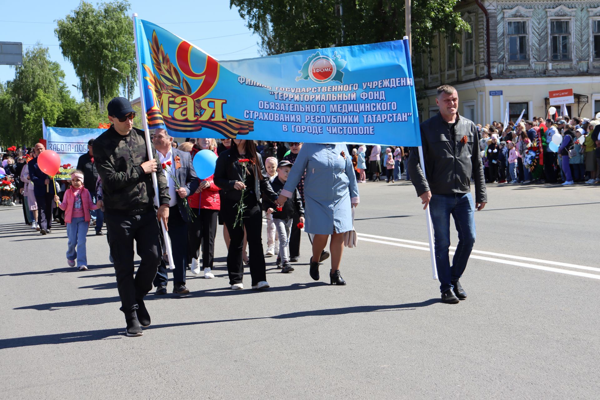 В Чистополе на центральной площади прошел парад Победы