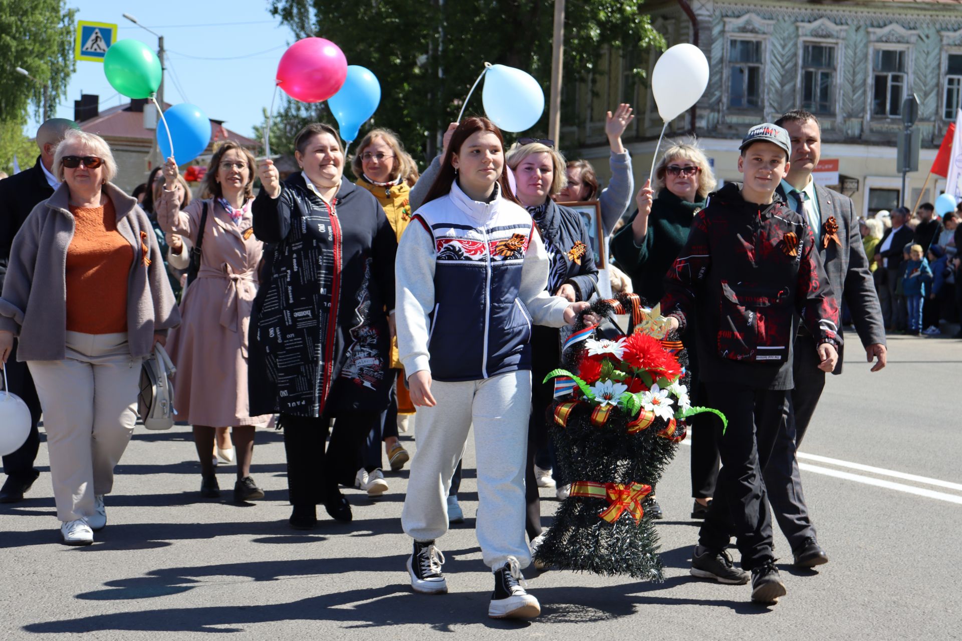 В Чистополе на центральной площади прошел парад Победы