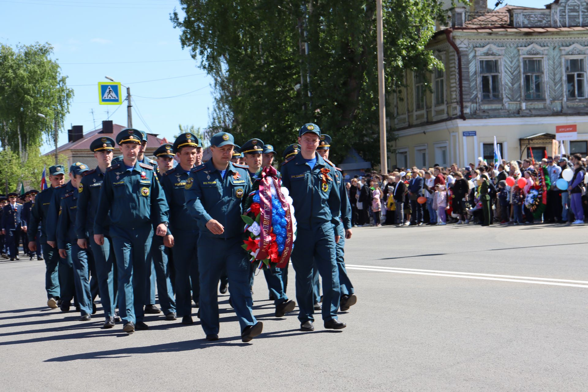 В Чистополе на центральной площади прошел парад Победы