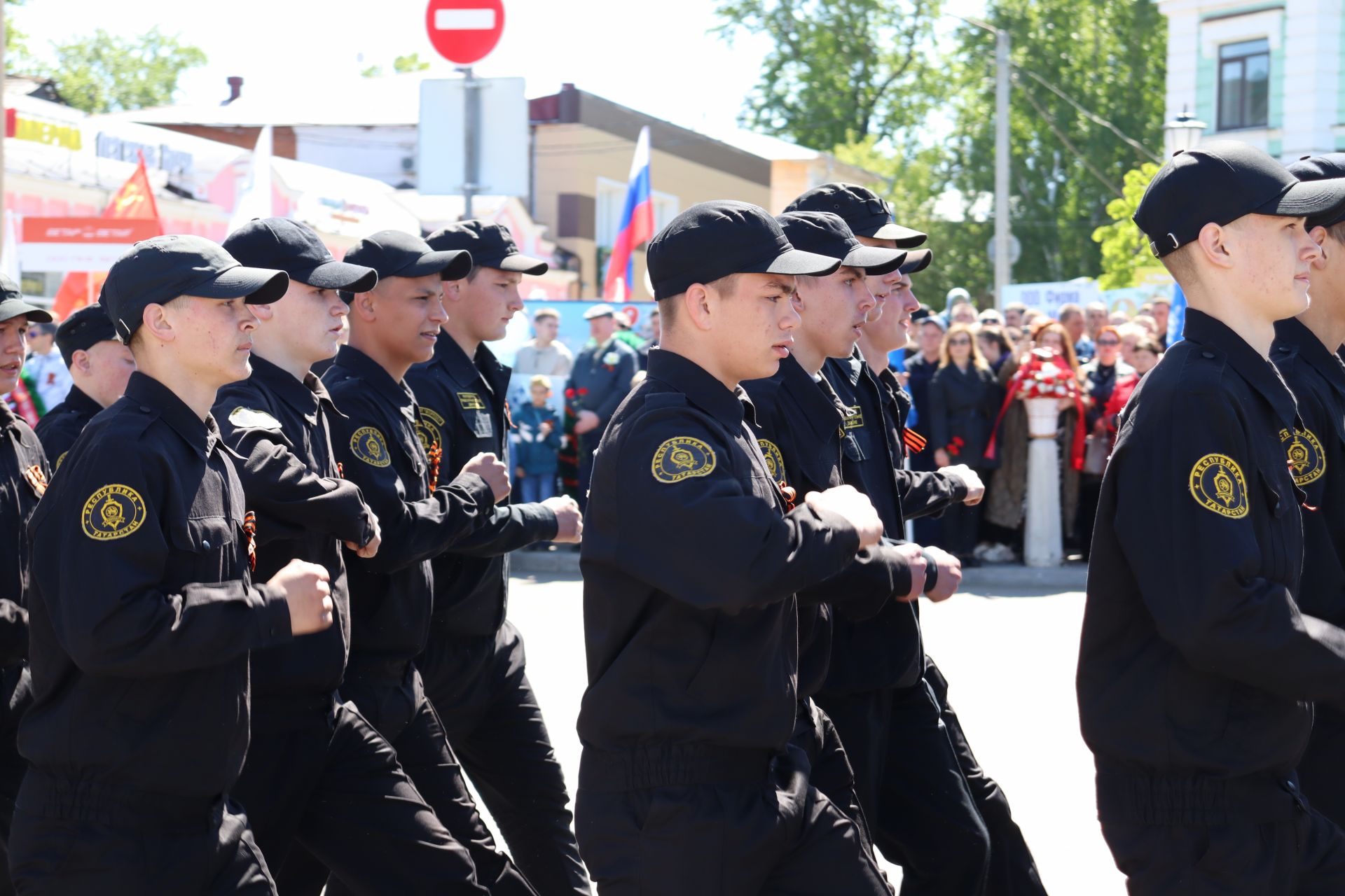 В Чистополе на центральной площади прошел парад Победы