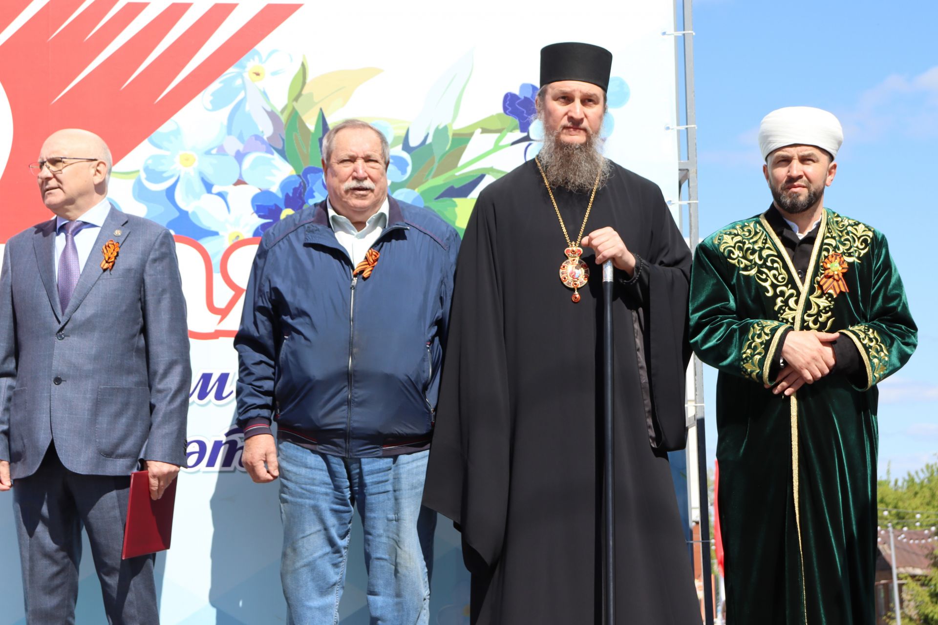 В Чистополе на центральной площади прошел парад Победы