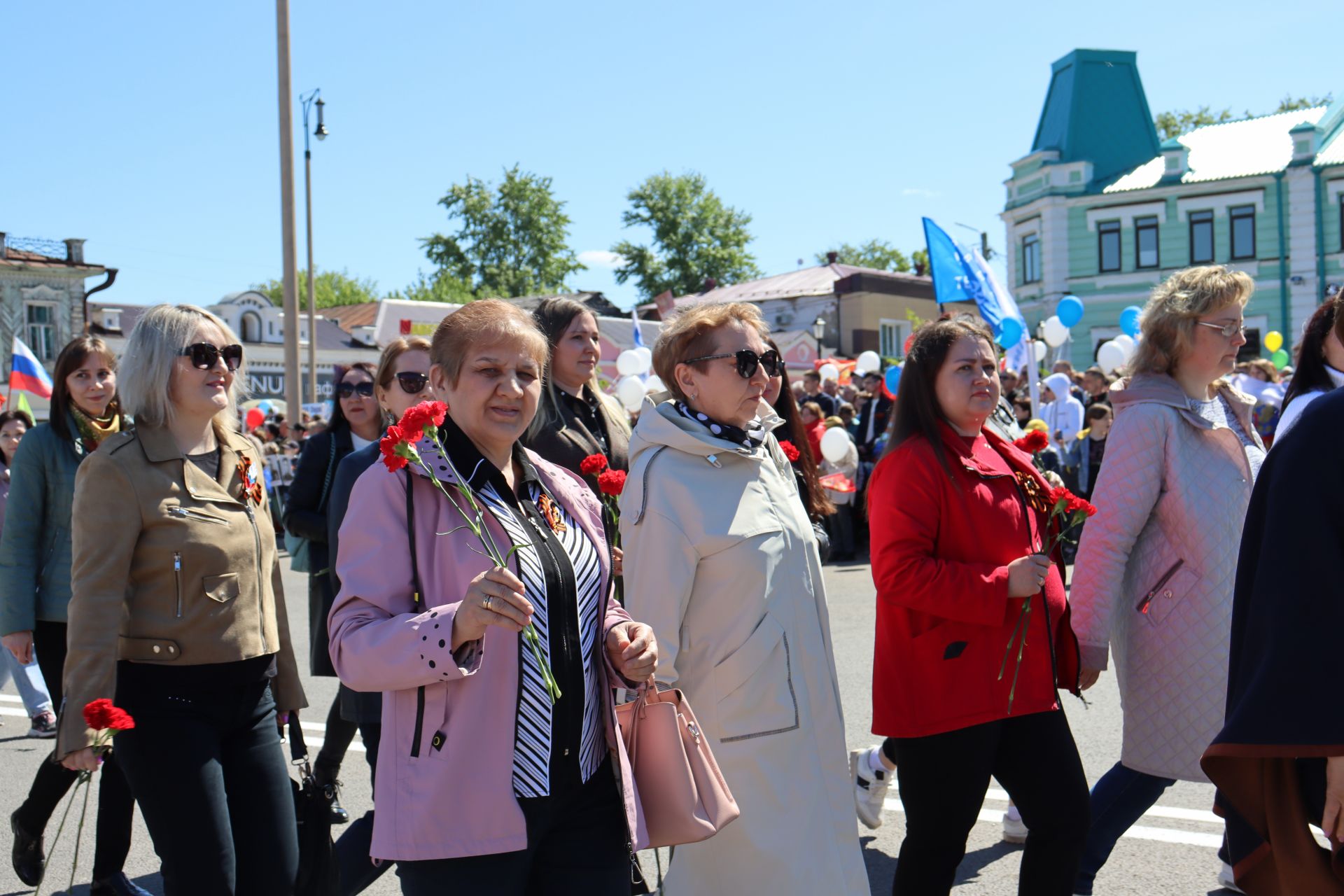 В Чистополе на центральной площади прошел парад Победы