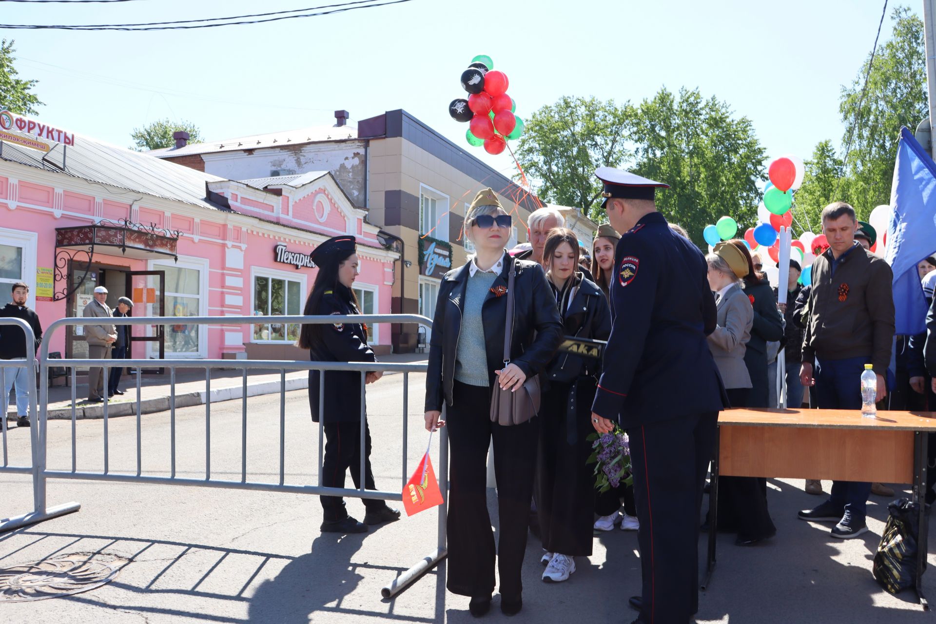 В Чистополе на центральной площади прошел парад Победы