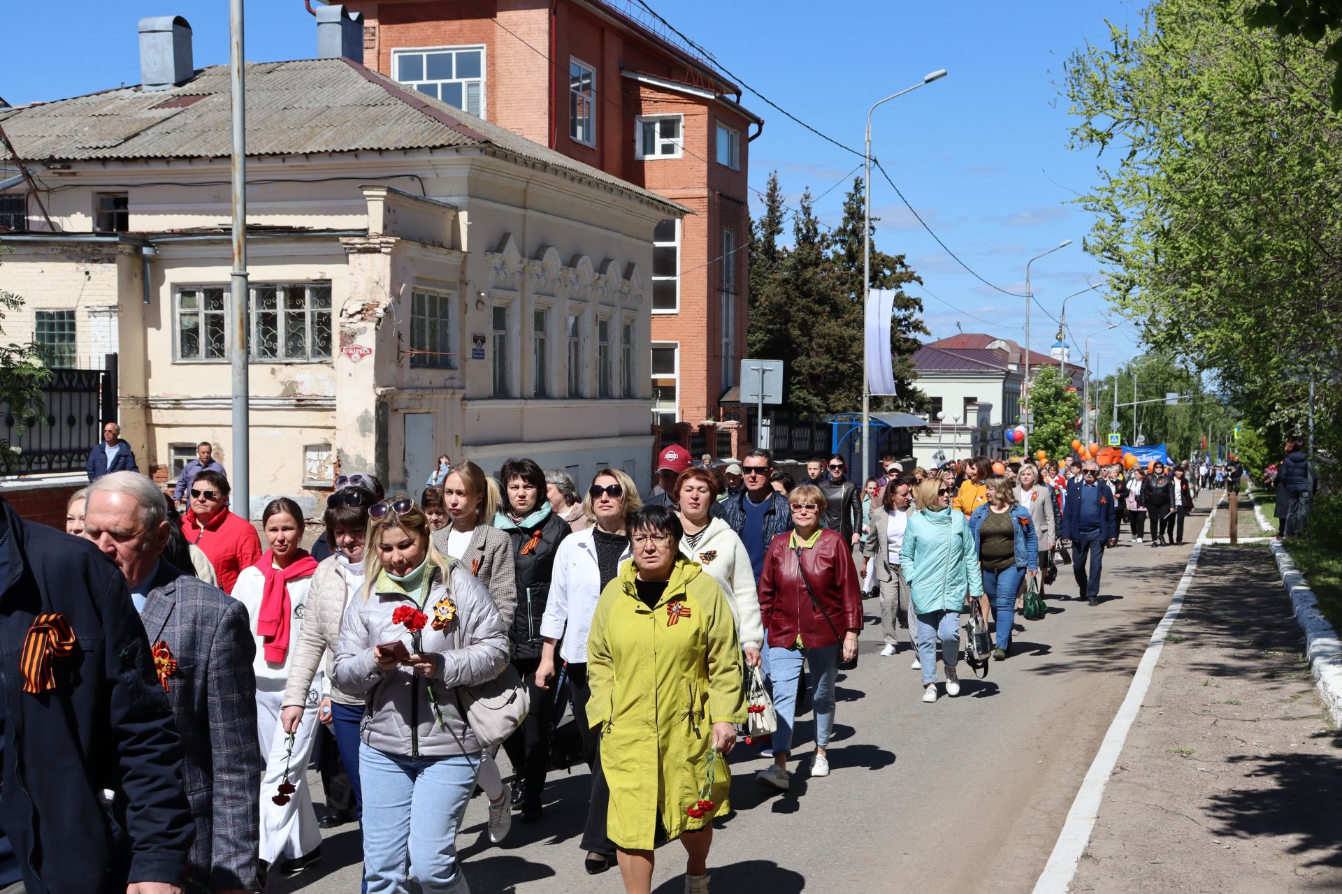 В Чистополе на центральной площади прошел парад Победы