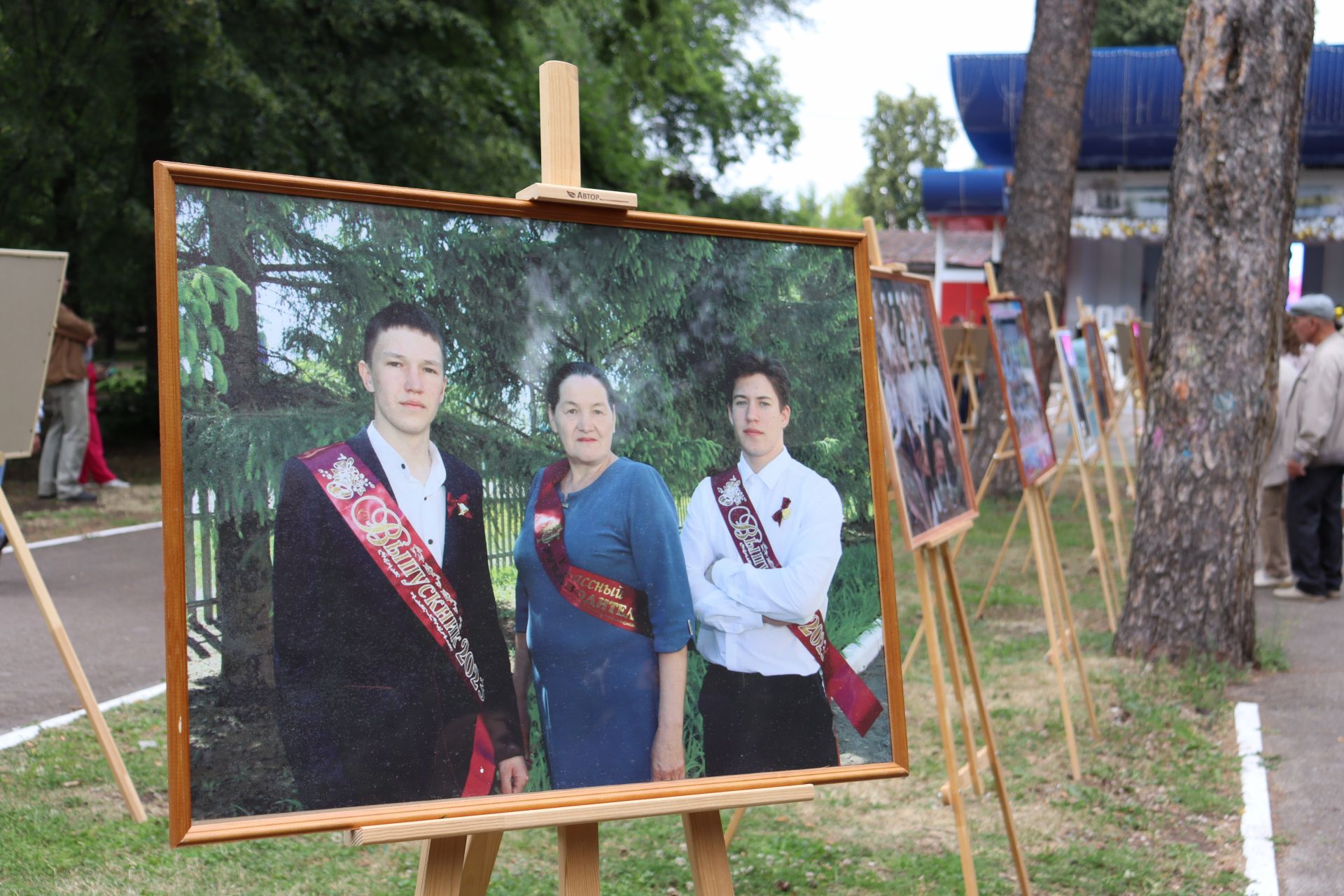 В Чистополе прошел выпускной бал (фоторепортаж)