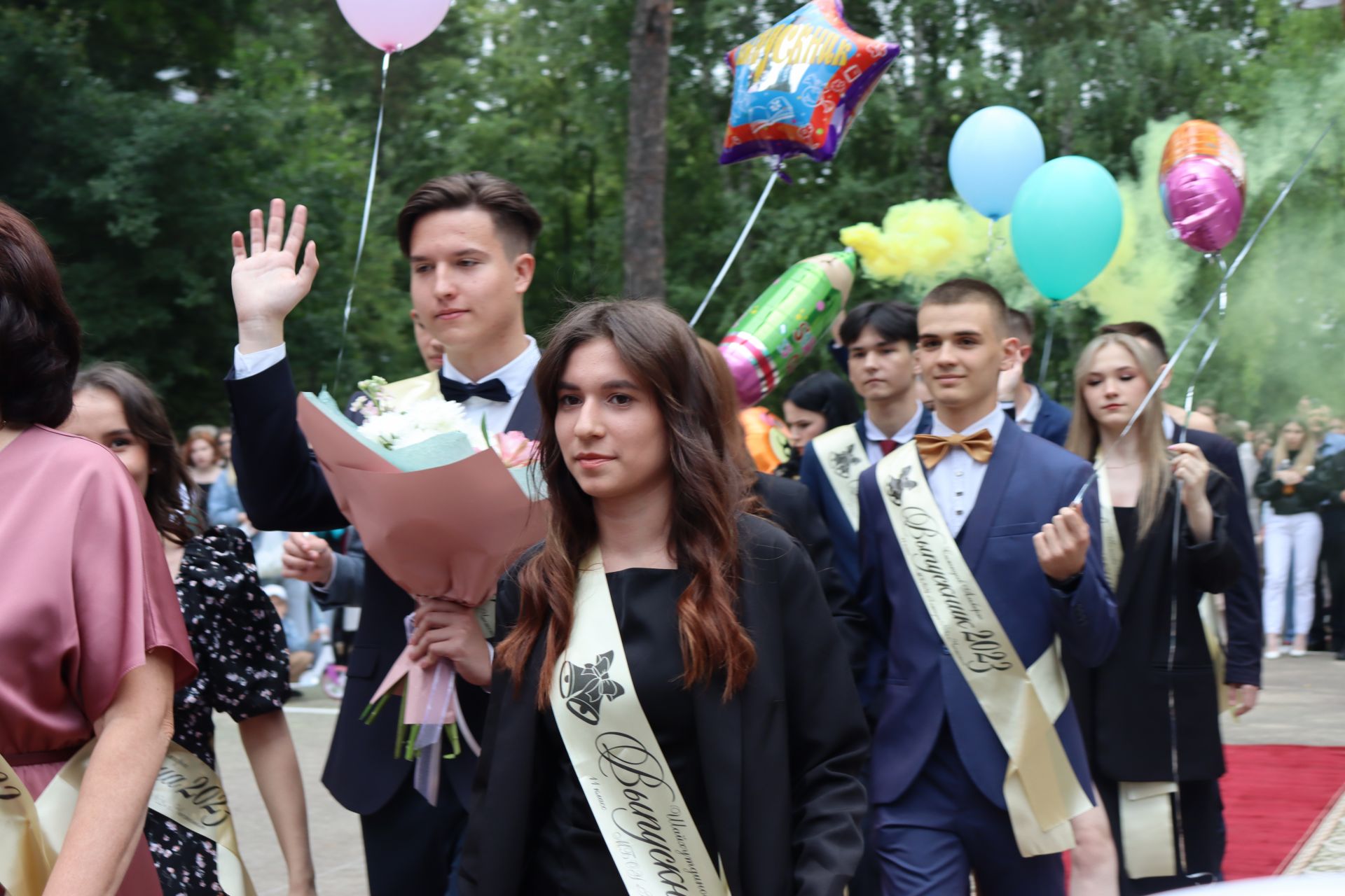 В Чистополе прошел выпускной бал (фоторепортаж)