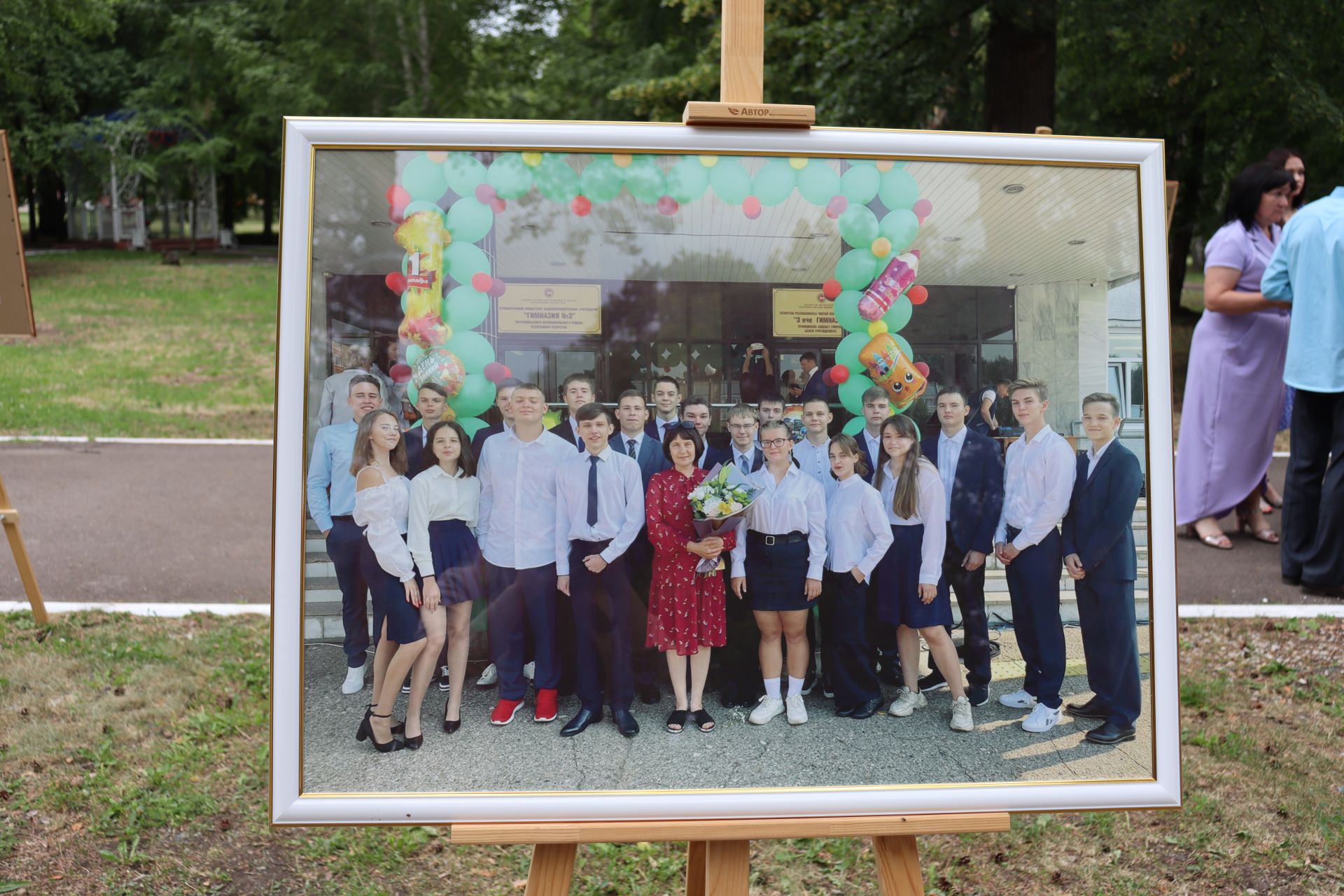 В Чистополе прошел выпускной бал (фоторепортаж)