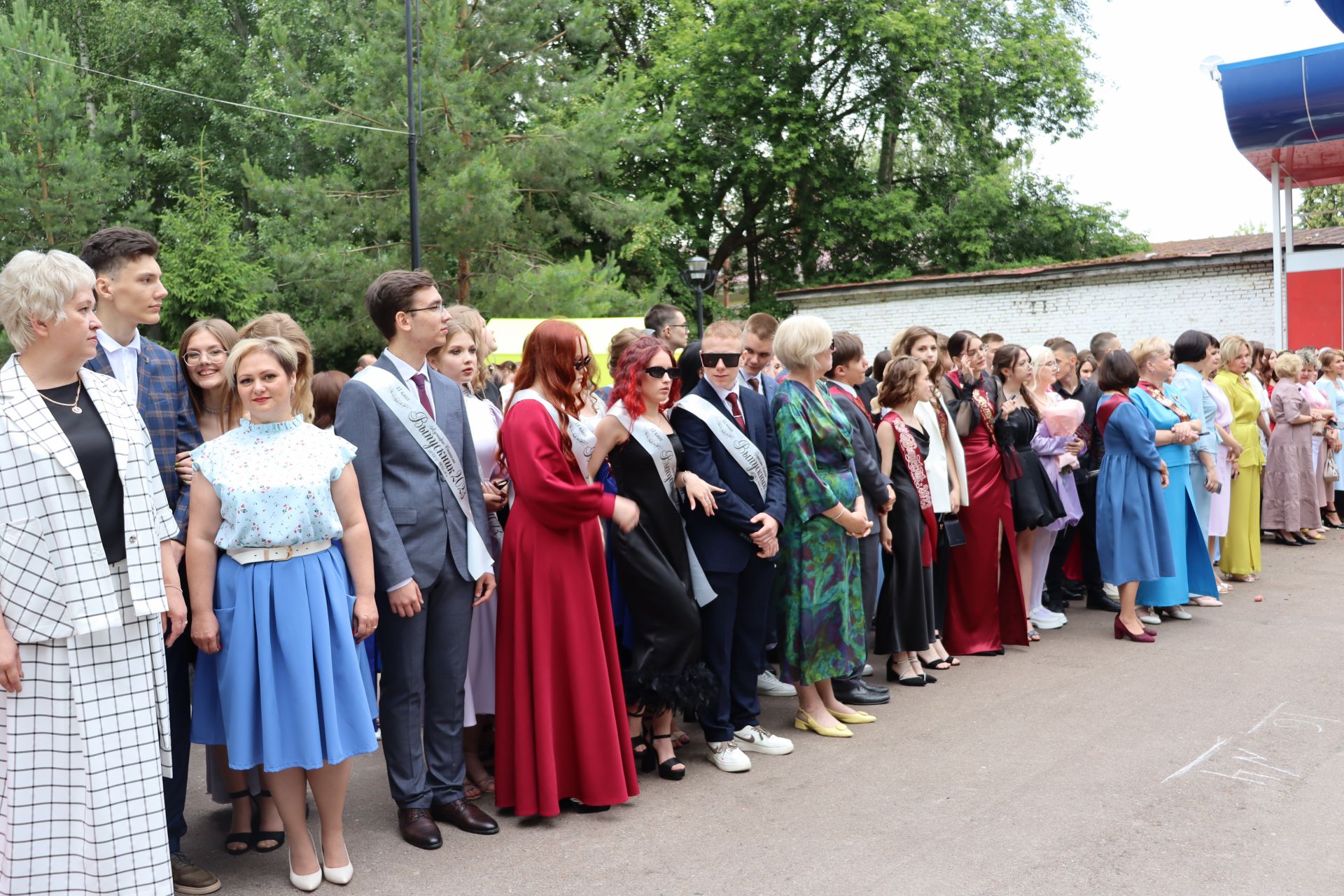 В Чистополе прошел выпускной бал (фоторепортаж)