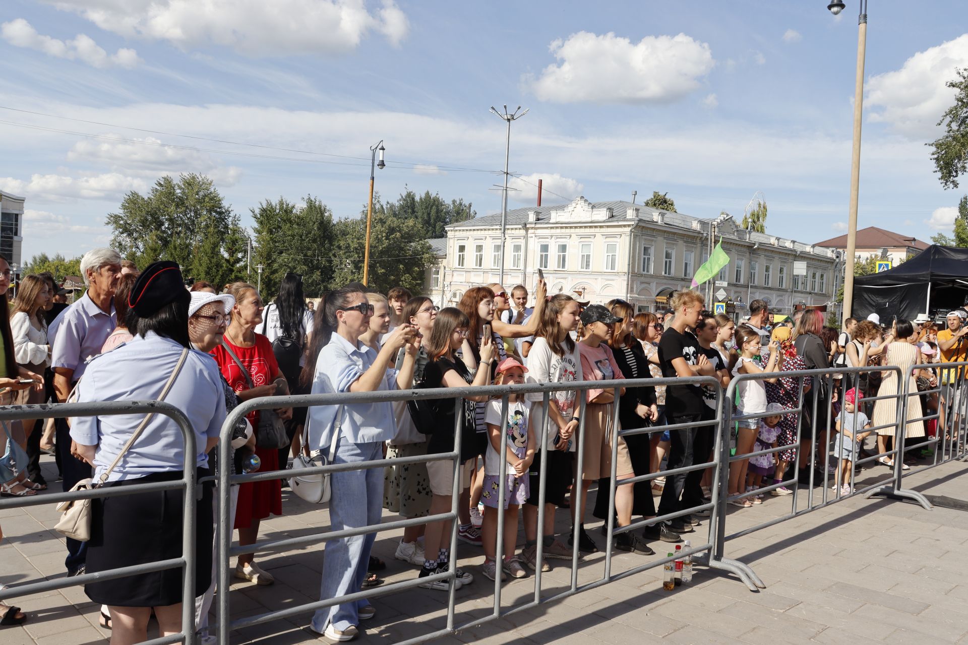 В Чистополе масштабно проходит фестиваль «Рок-берега»