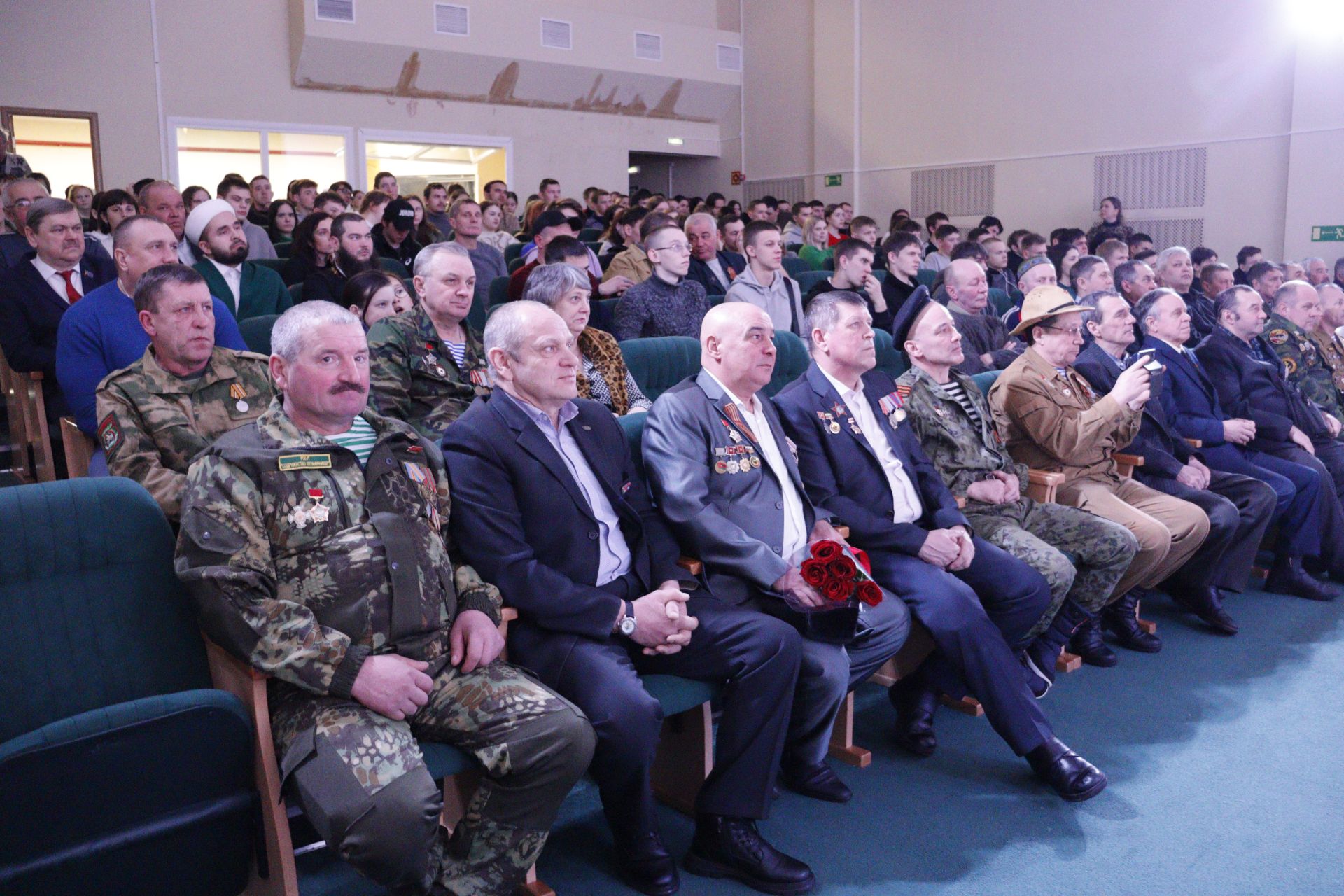 В Молодежном центре прошел концерт