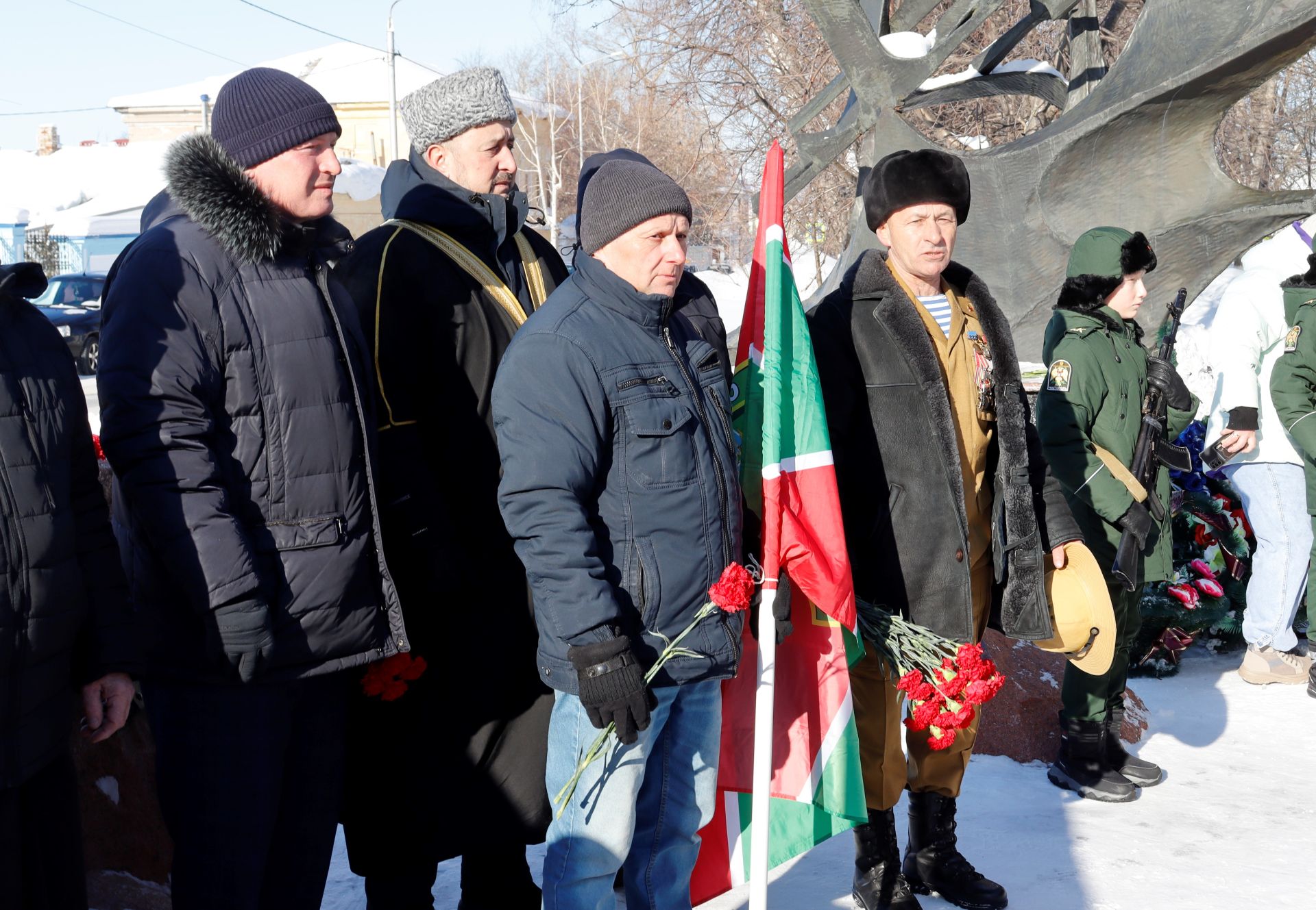 В Чистополе прошли торжественный митинг и церемония возложения венков