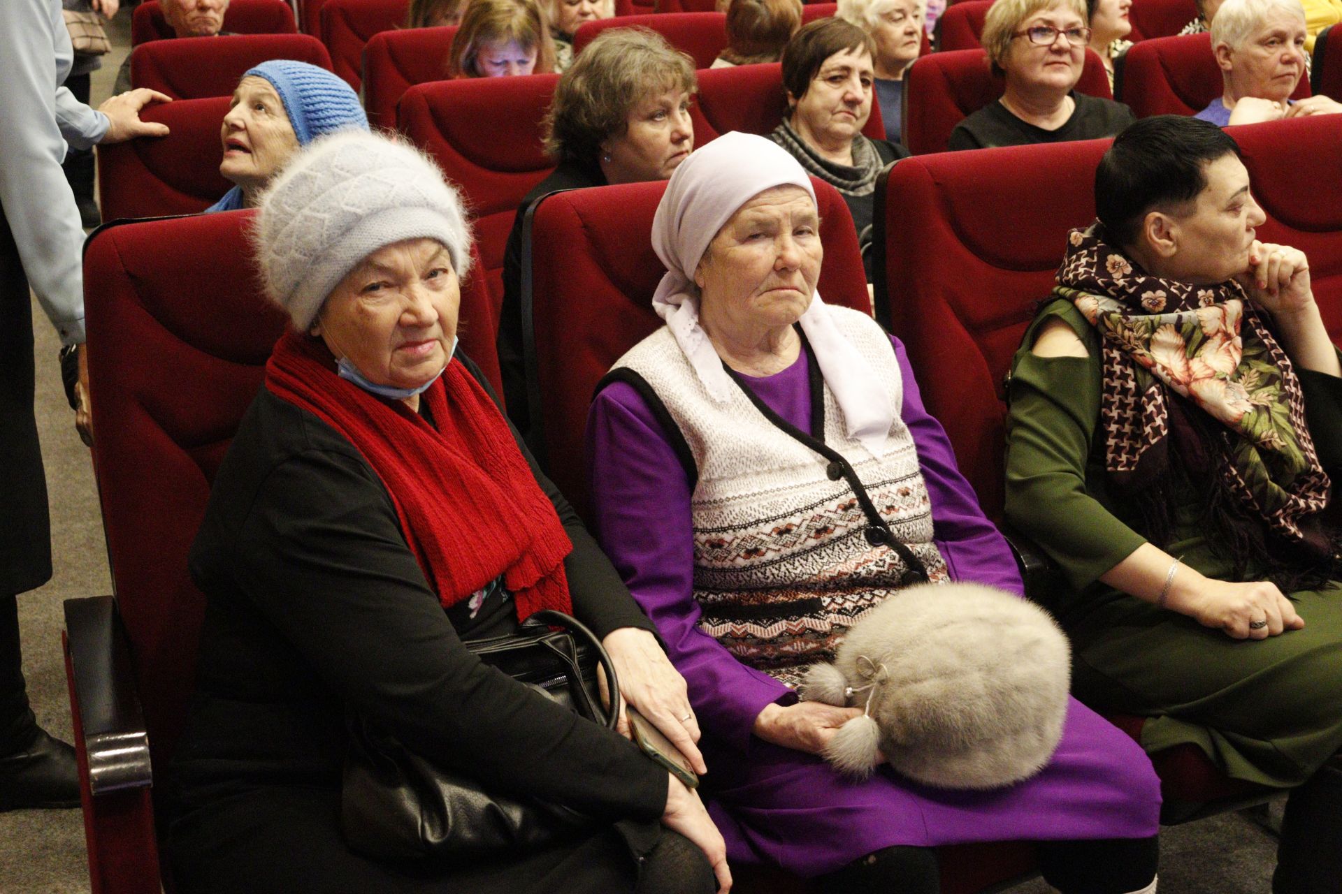 В Культурном центре «Чистай» прошел концерт, посвященный Международному женскому дню