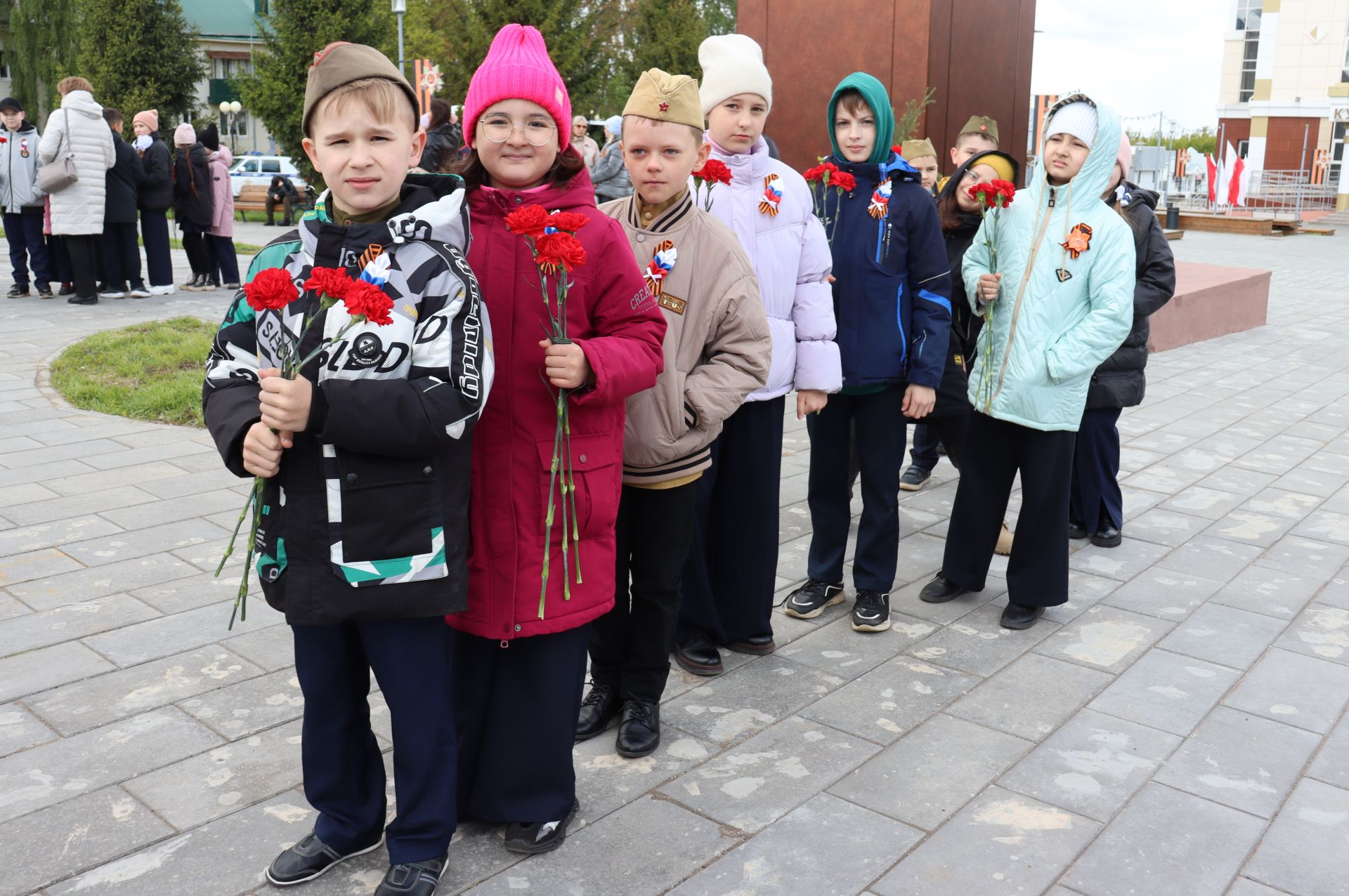 Чистопольцы празднуют День Победы (фоторепортаж)