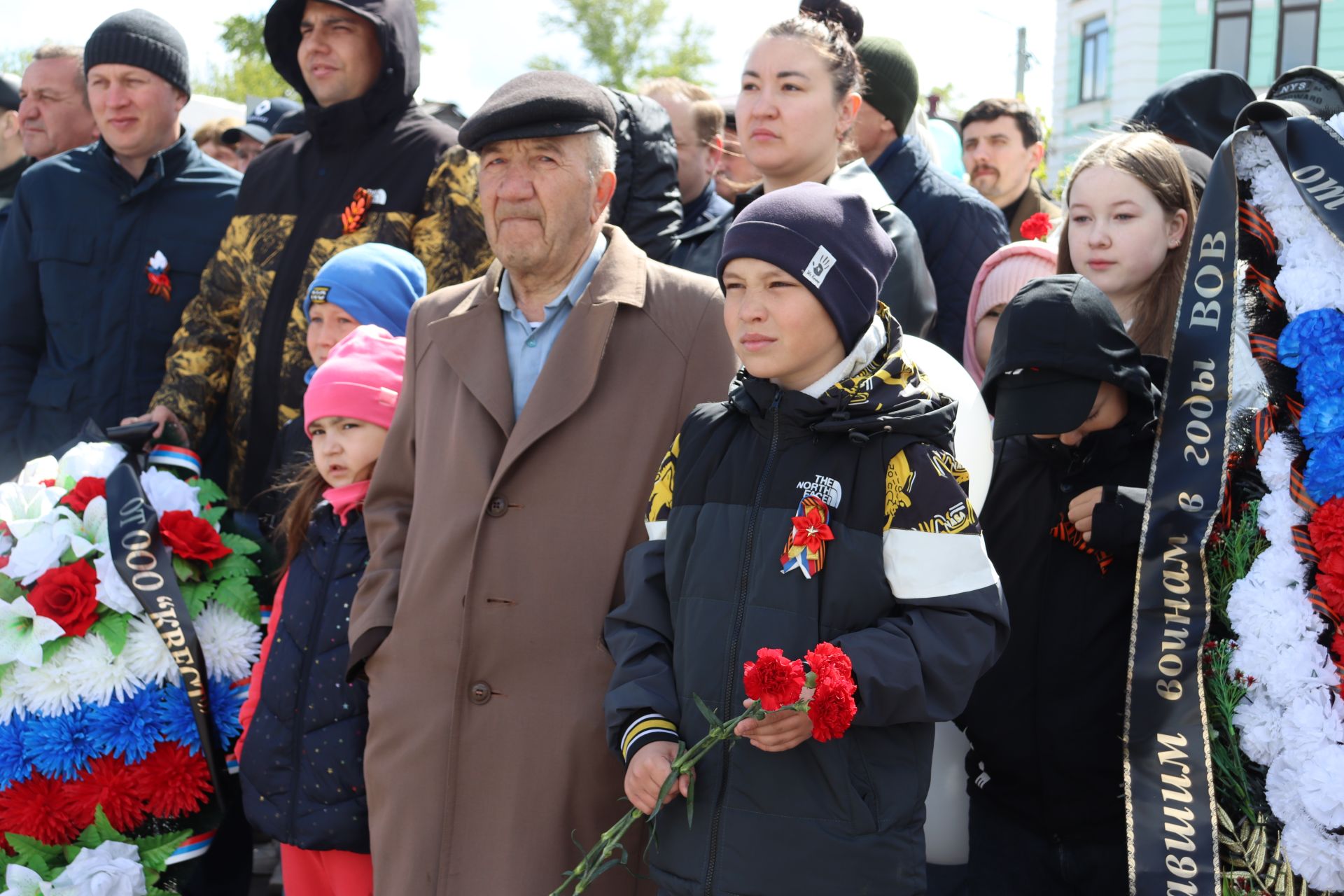 Чистопольцы празднуют День Победы (фоторепортаж)