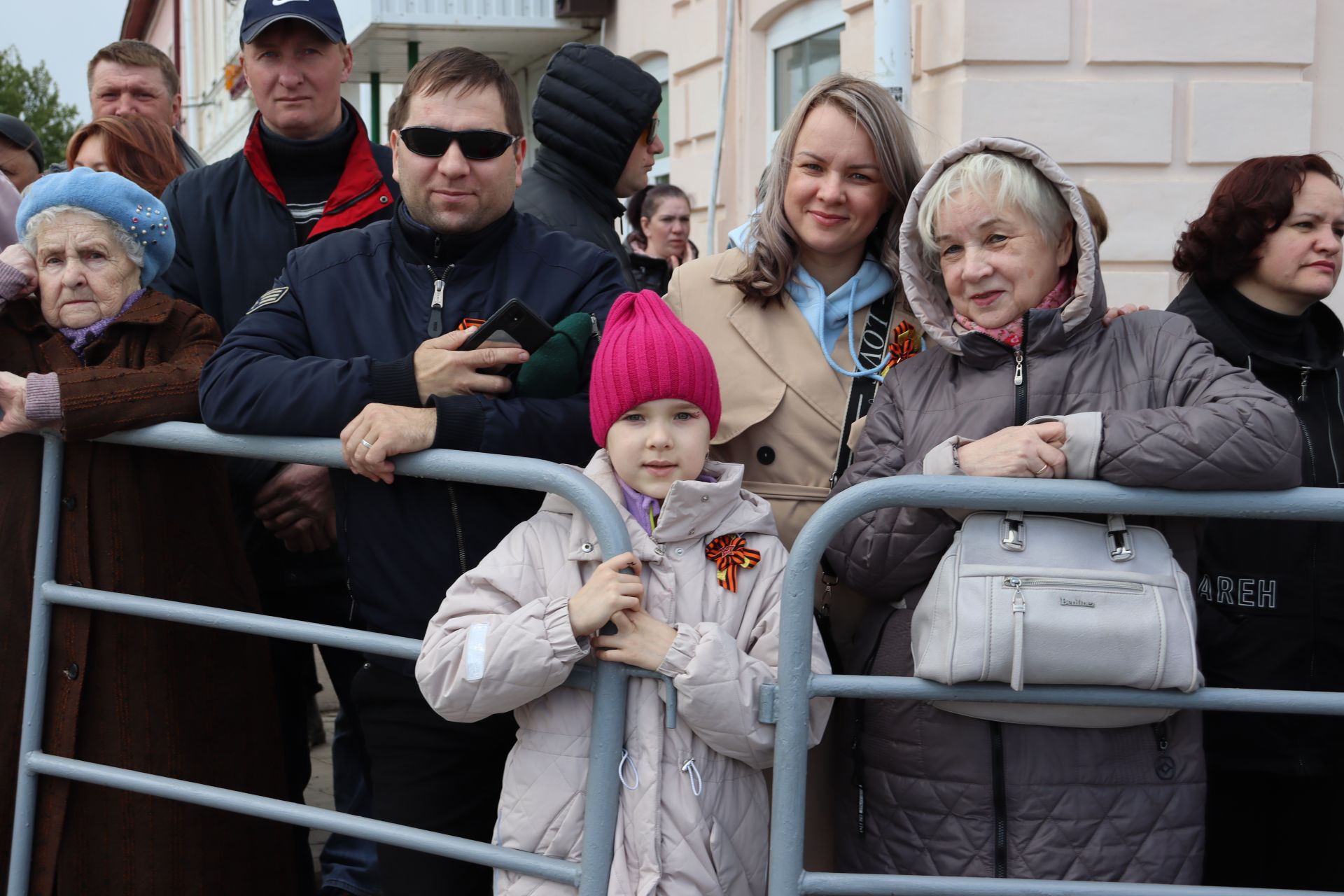 Чистопольцы празднуют День Победы (фоторепортаж)